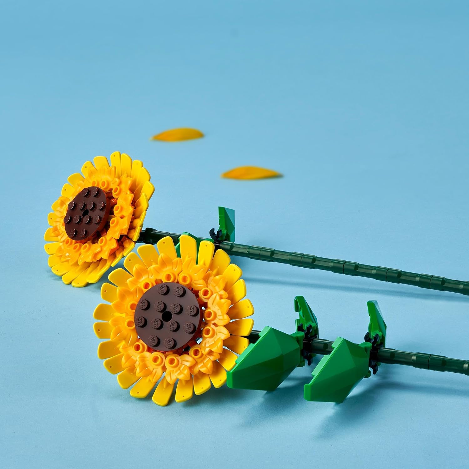 LEGO Creator Sunflowers Building Kit - Artificial Flower Display Set for Kids 8+ 3