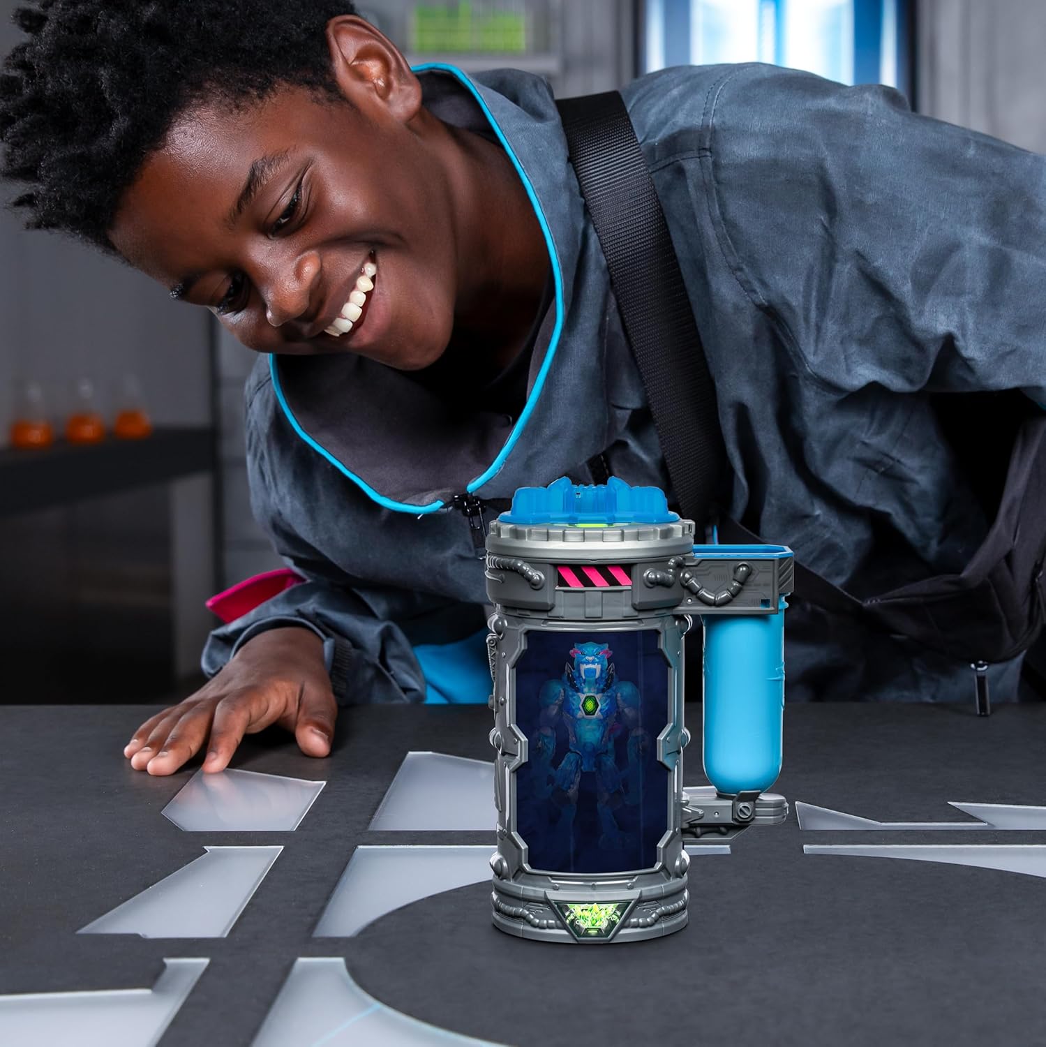 MrBeast Lab Mutators - Stealth Panther Action Figure (5.5") - Ages 5+ 10