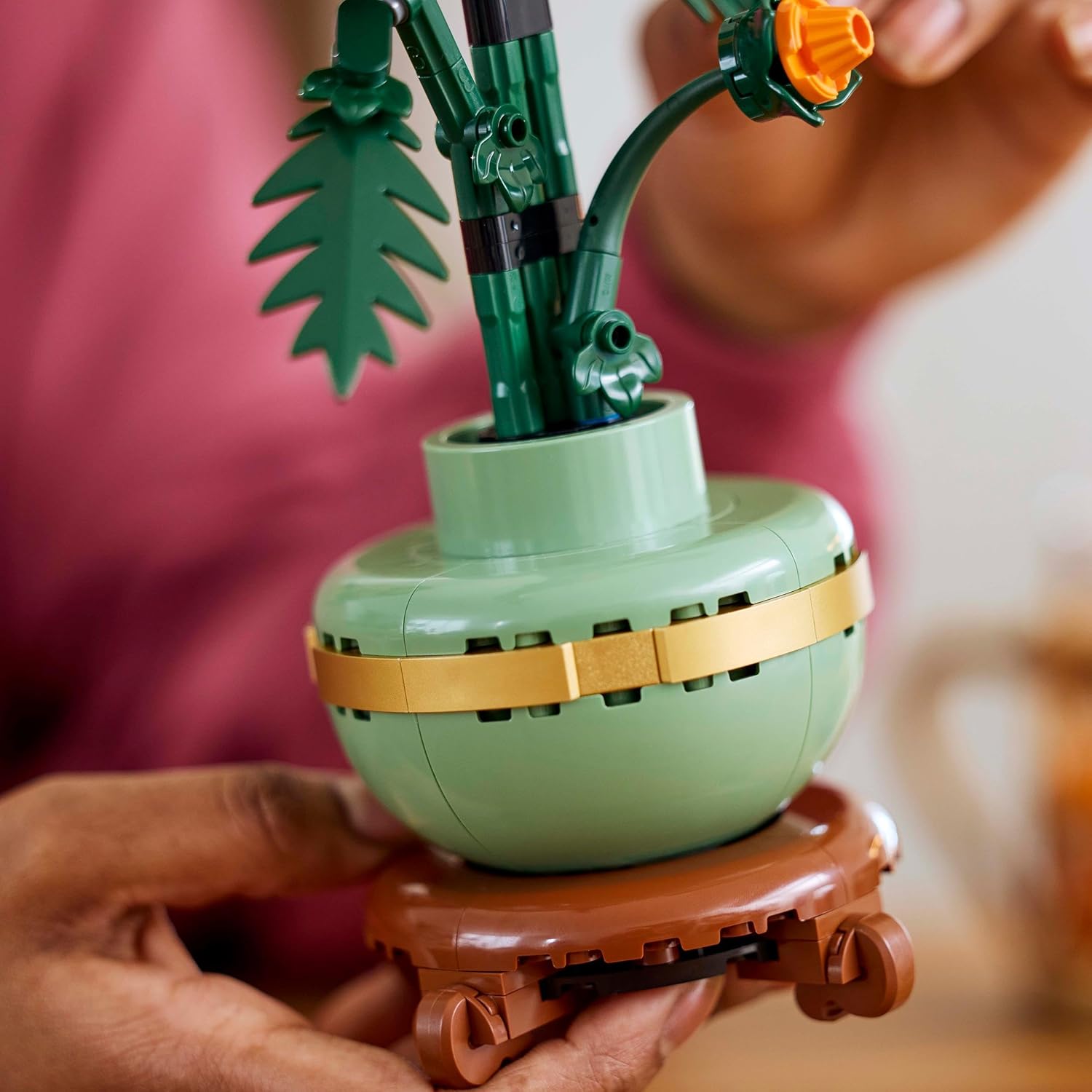 LEGO Icons Chrysanthemum Flower Building Set - 278-Piece Creative Kit for Adults 5