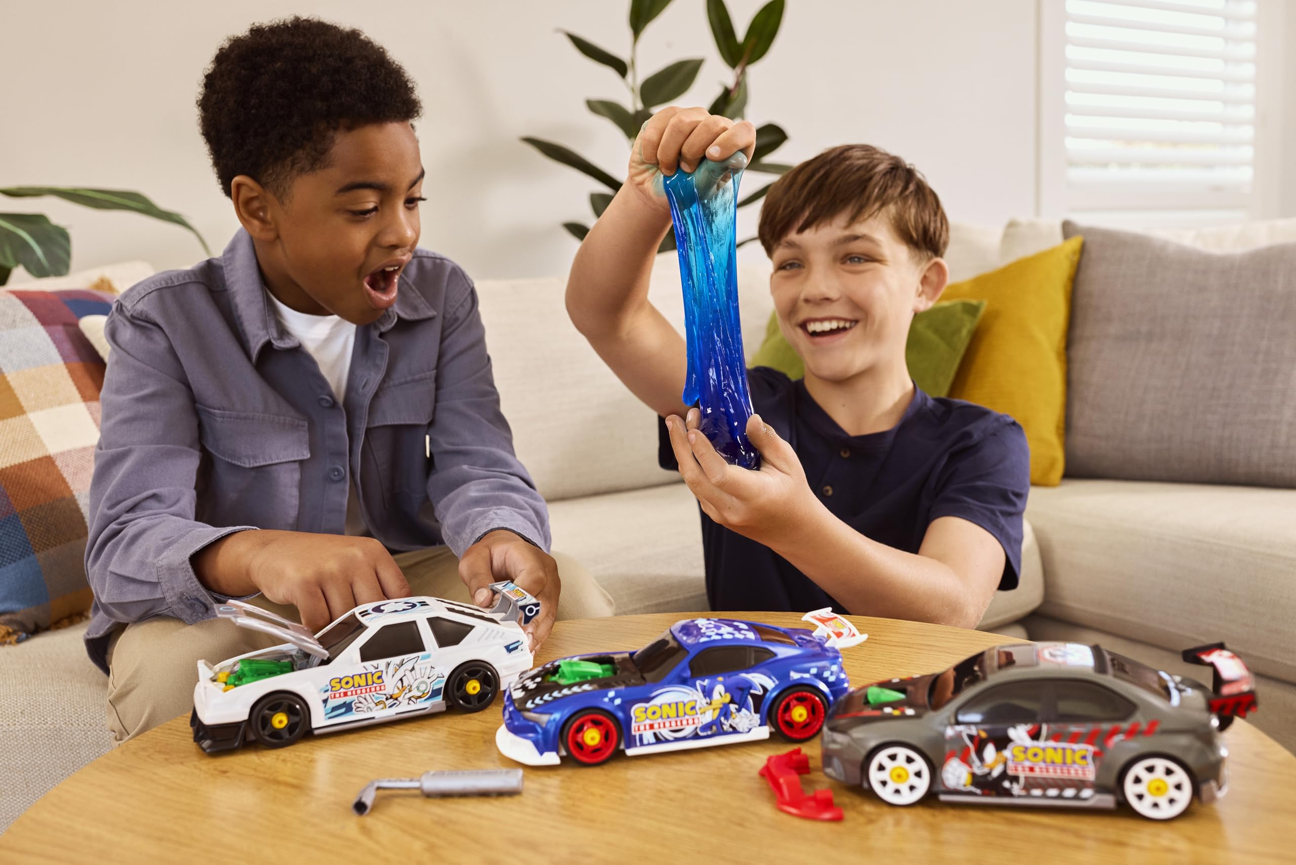 Metal Machines Speed Heroes by ZURU - Build & Race Sonic the Hedgehog Car (Model 67128)