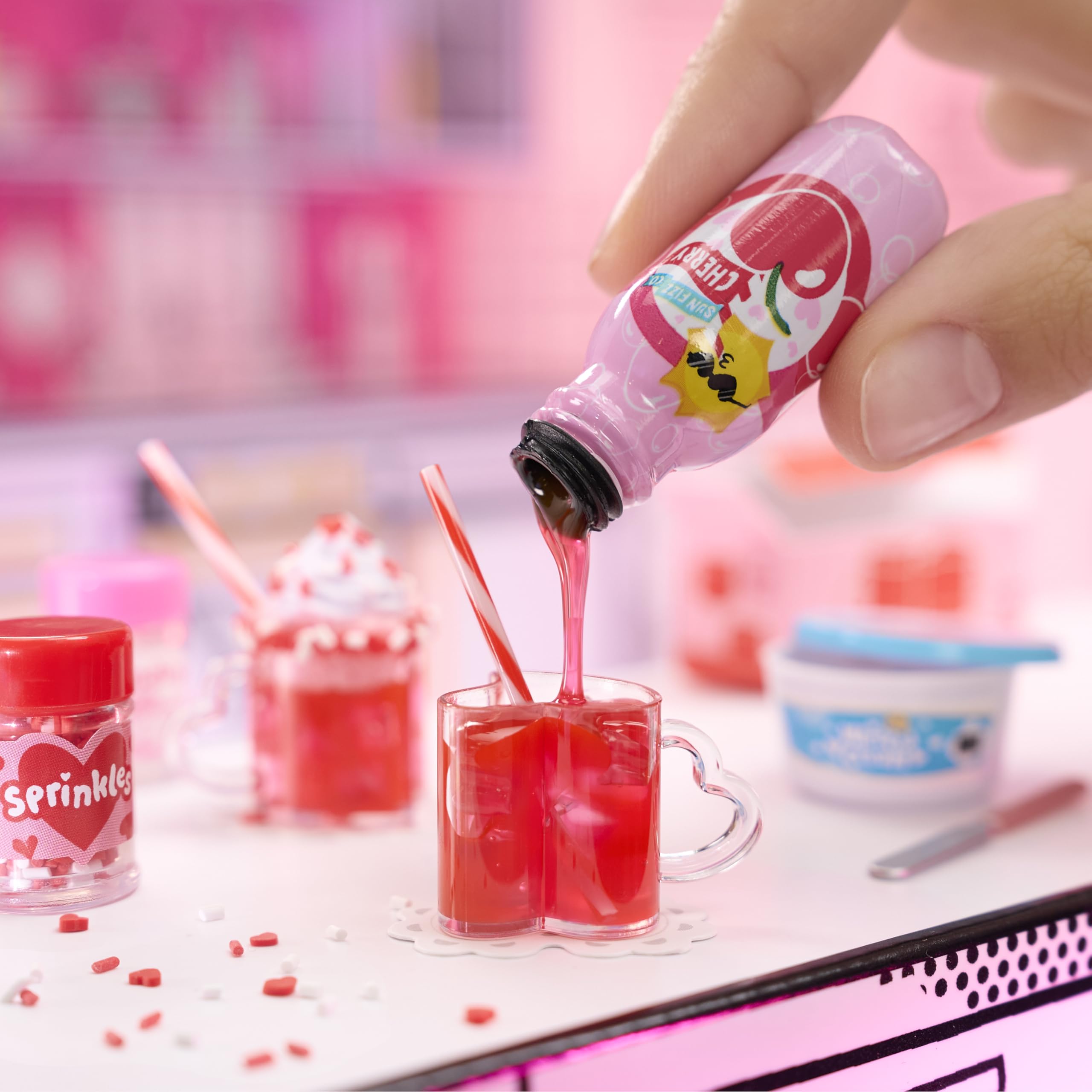MGA's Miniverse Make It Mini with Love - DIY Resin Craft Kit with Replica Food, Collectible Miniatures for Ages 8+ 4