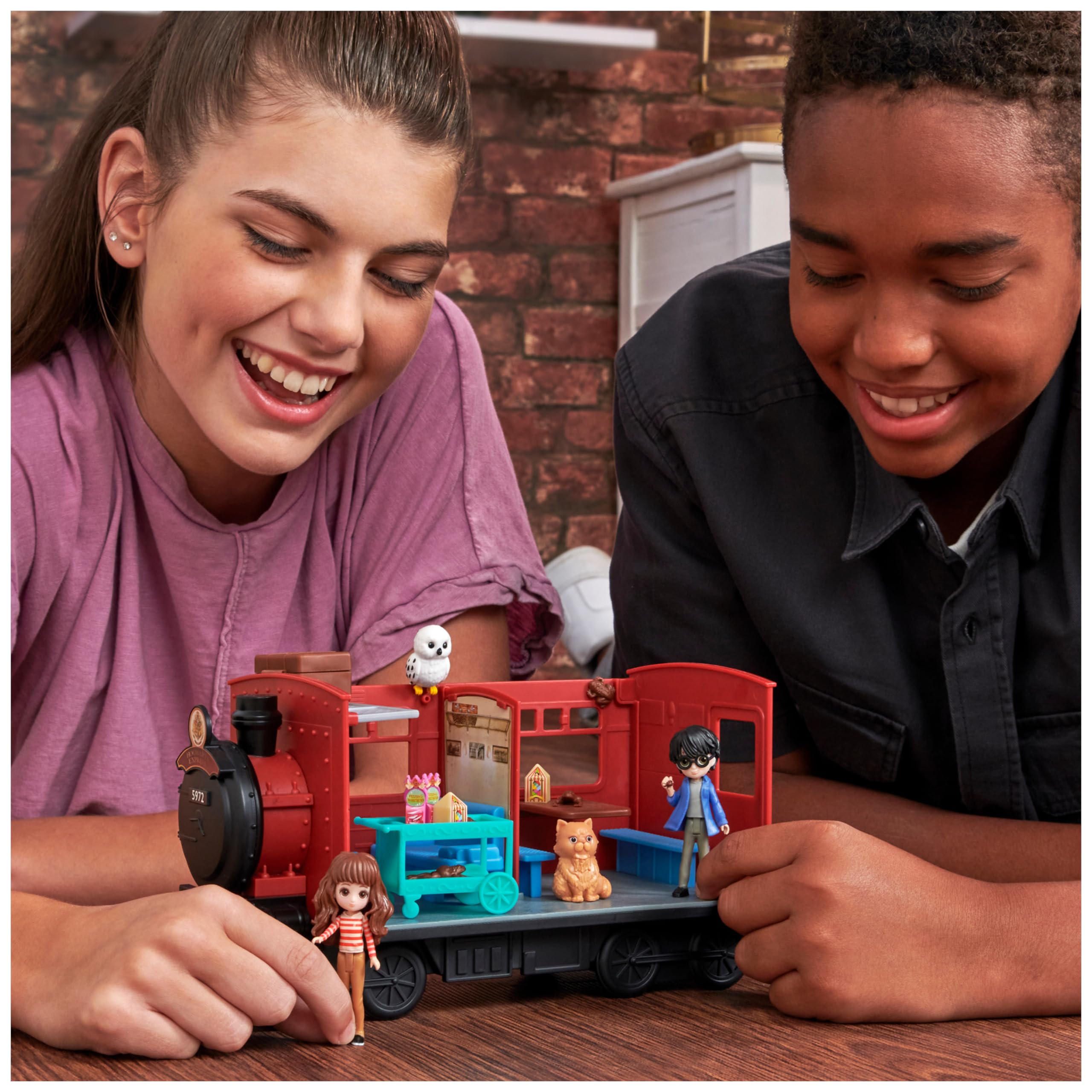 Wizarding World Harry Potter Magical Minis Hogwarts Express Train Toy Playset - 15-Piece Set with Harry, Hermione, and Accessories 8