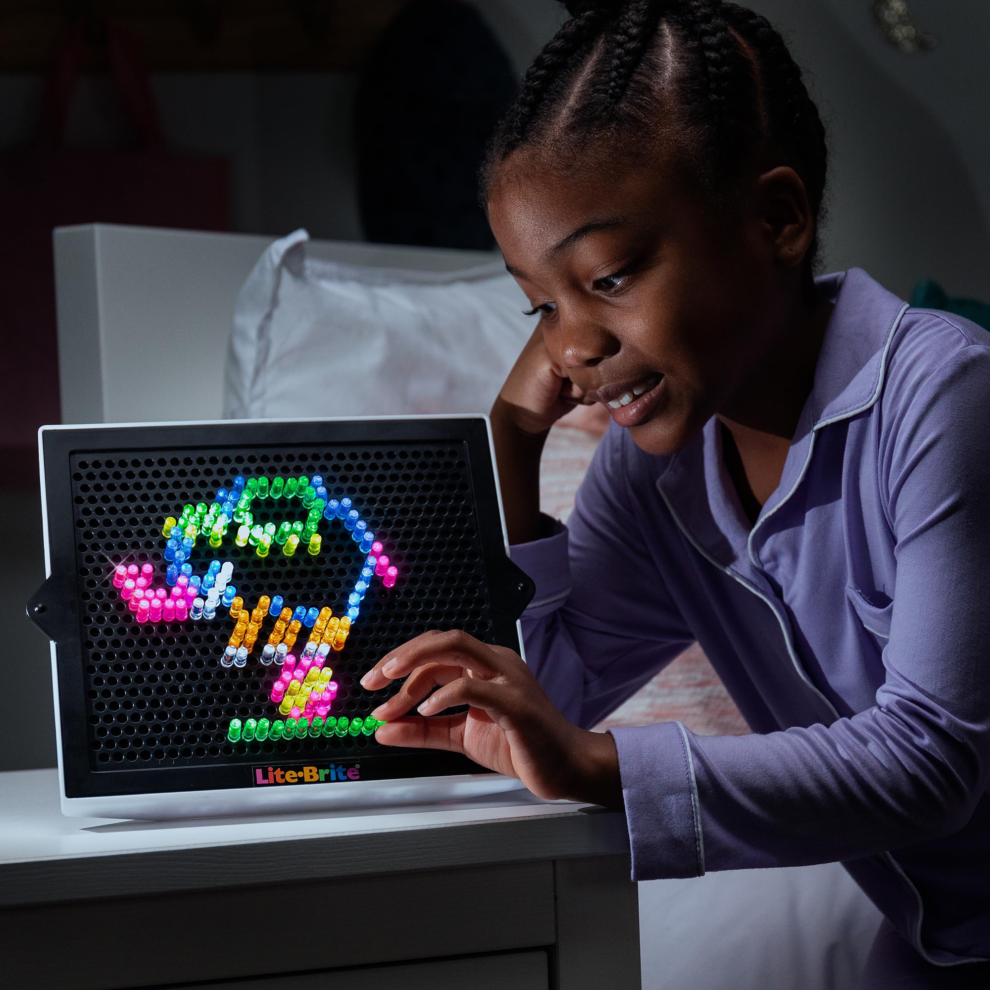 Lite-Brite Ultimate Classic Set - Light-Up Pegboard Art for Kids 4+ 10