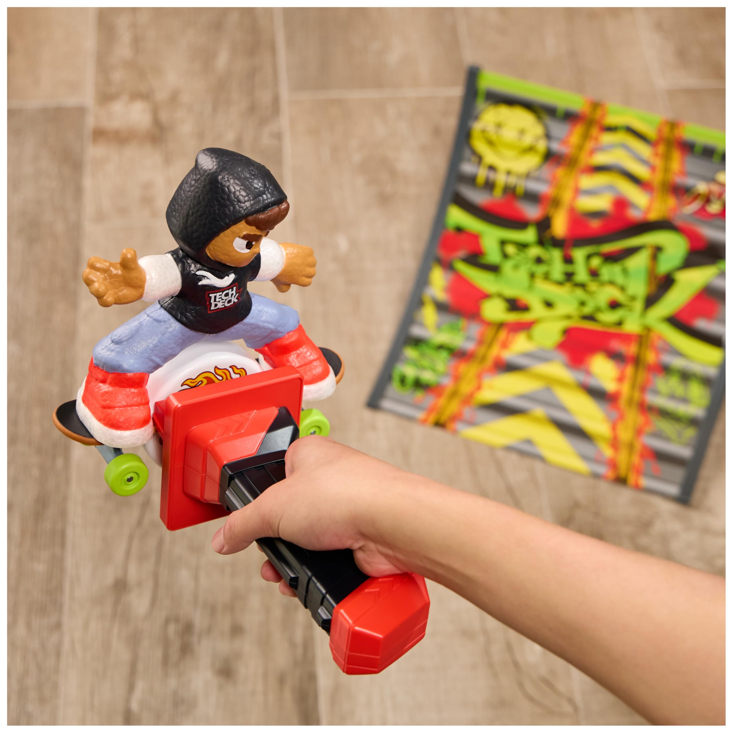 Tech Deck Shred N' Blast Skateboard - Motorized Finger Skateboard with Ramp for Kids 5+ 6