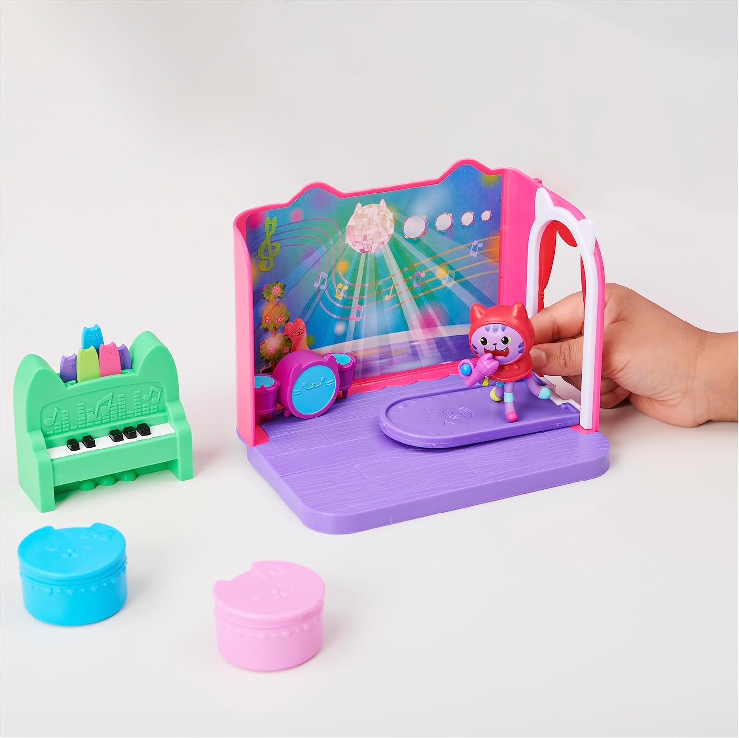 Gabby’s Dollhouse Groovy Music Room Playset with Daniel James Catnip Figure - Ages 3+ 5