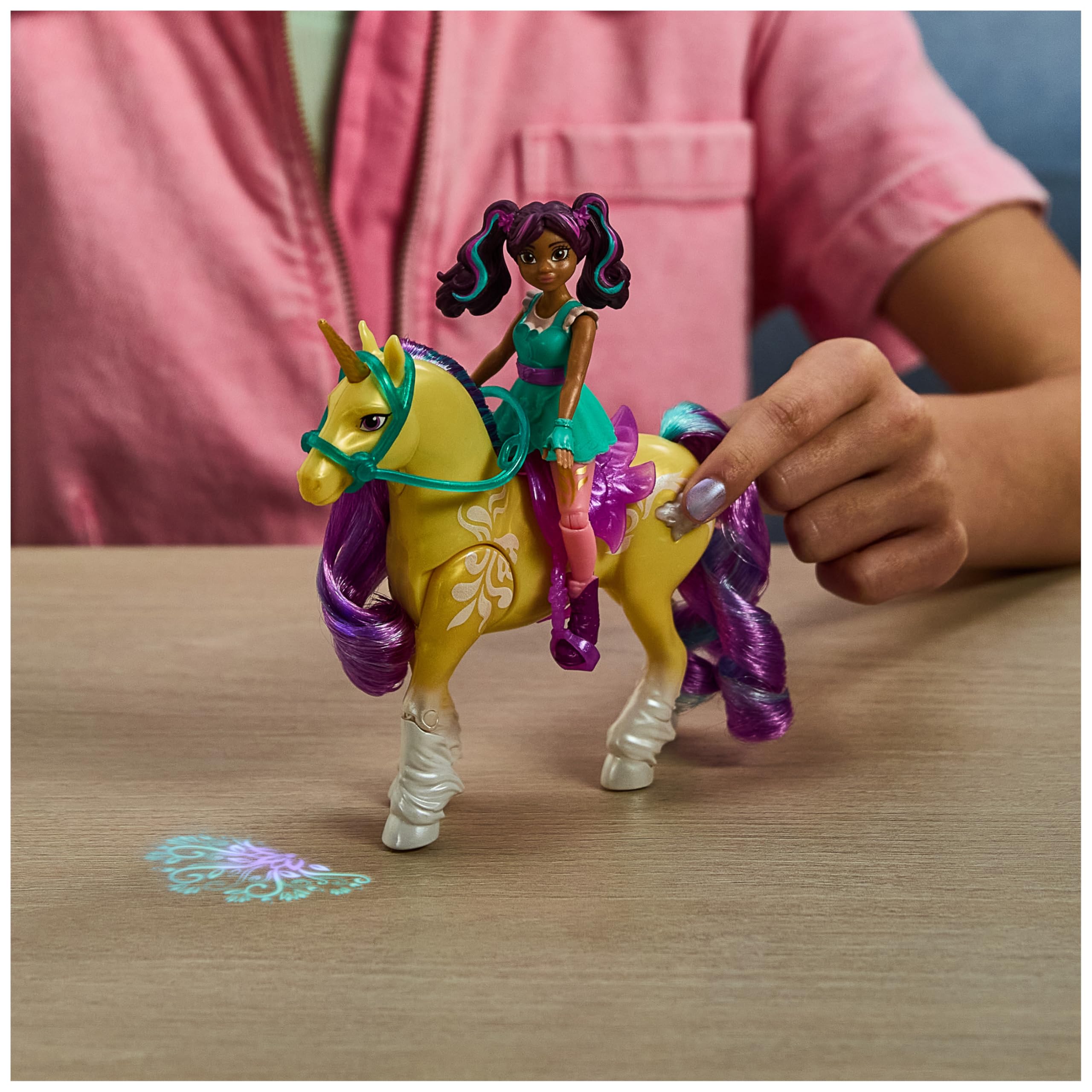 Unicorn Academy Ava & Leaf Plant Magic Playset - Light-Up Unicorn Toy with Poseable Doll for Ages 4+ 4