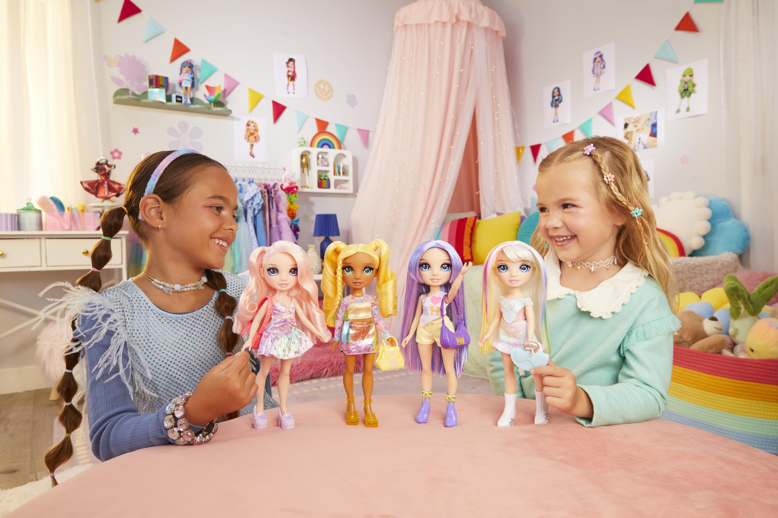 Rainbow High Bella Chic Pink Fashion Doll with Statement Outfit & Handbag 8