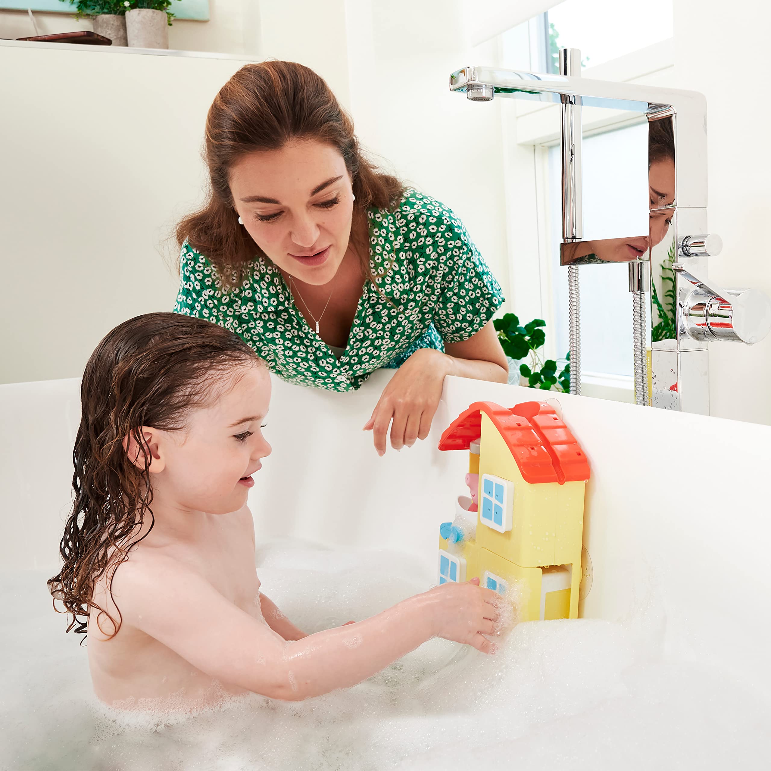 Peppa's House Bath Playset - Waterfall & Spinning Washing Machine Fun for Toddlers 7