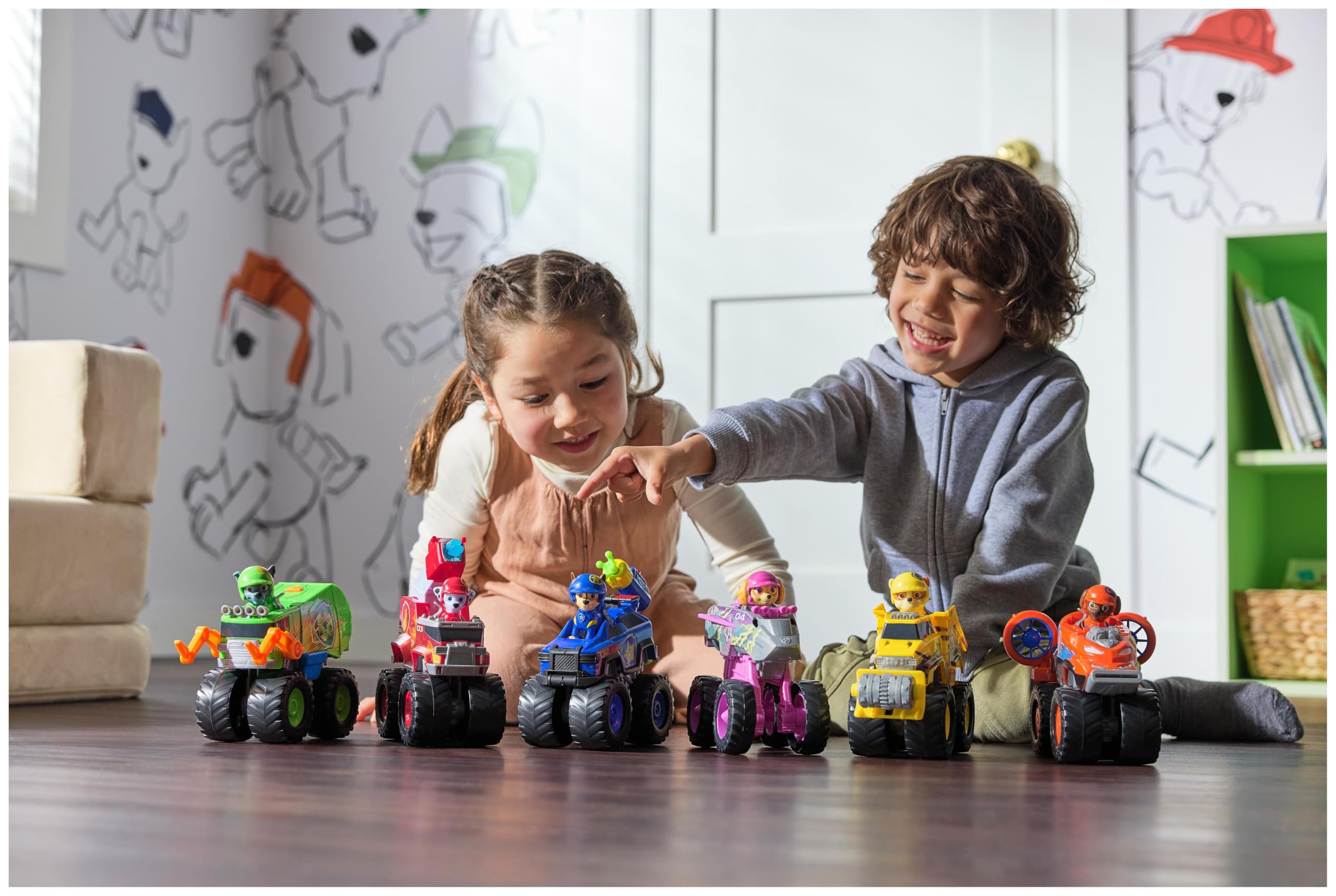 Paw Patrol: Rescue Wheels Chase’s Cruiser - Projectile Launcher Toy Truck with Action Figure 9