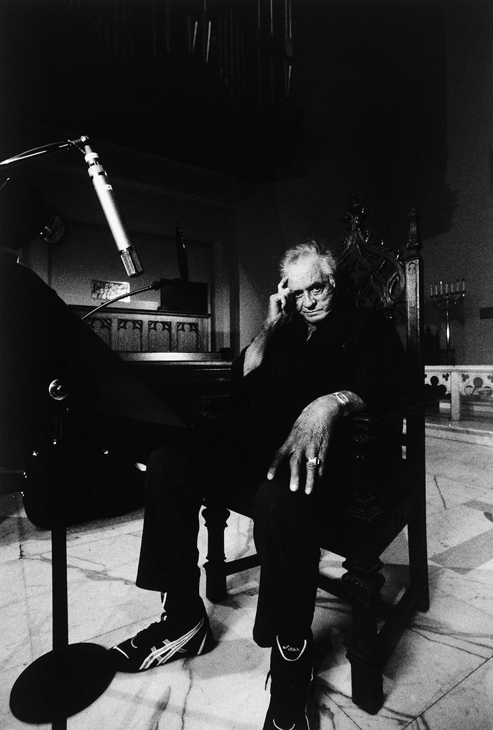 Johnny Cash - American IV: The Man Comes Around [Audio CD] 3