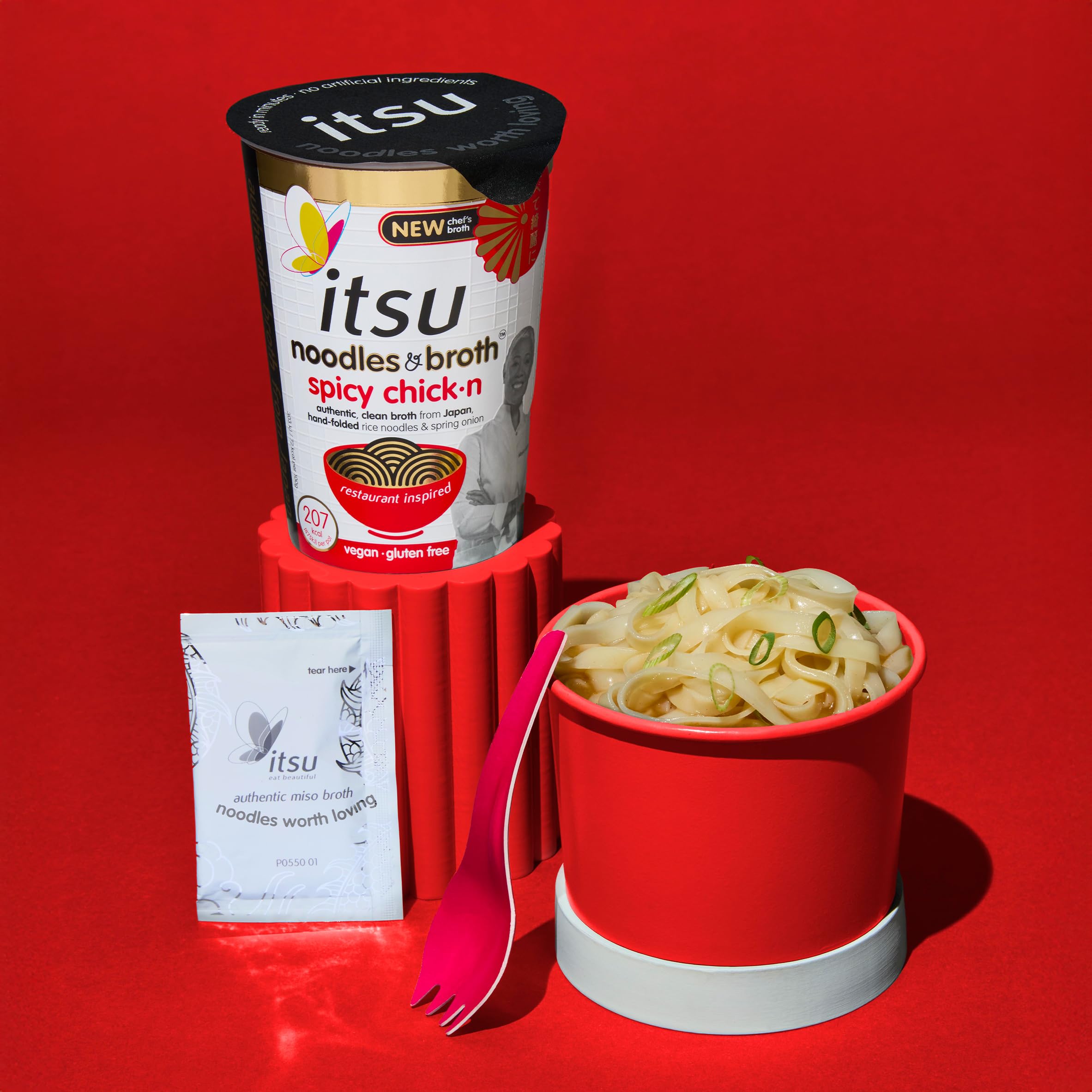 Itsu Spicy Chicken Instantnudeln &amp; Brühe Topf 64 g – 6er-Pack | Glutenfrei | Vegan | Schnelle 5-Minuten-Mahlzeit 5
