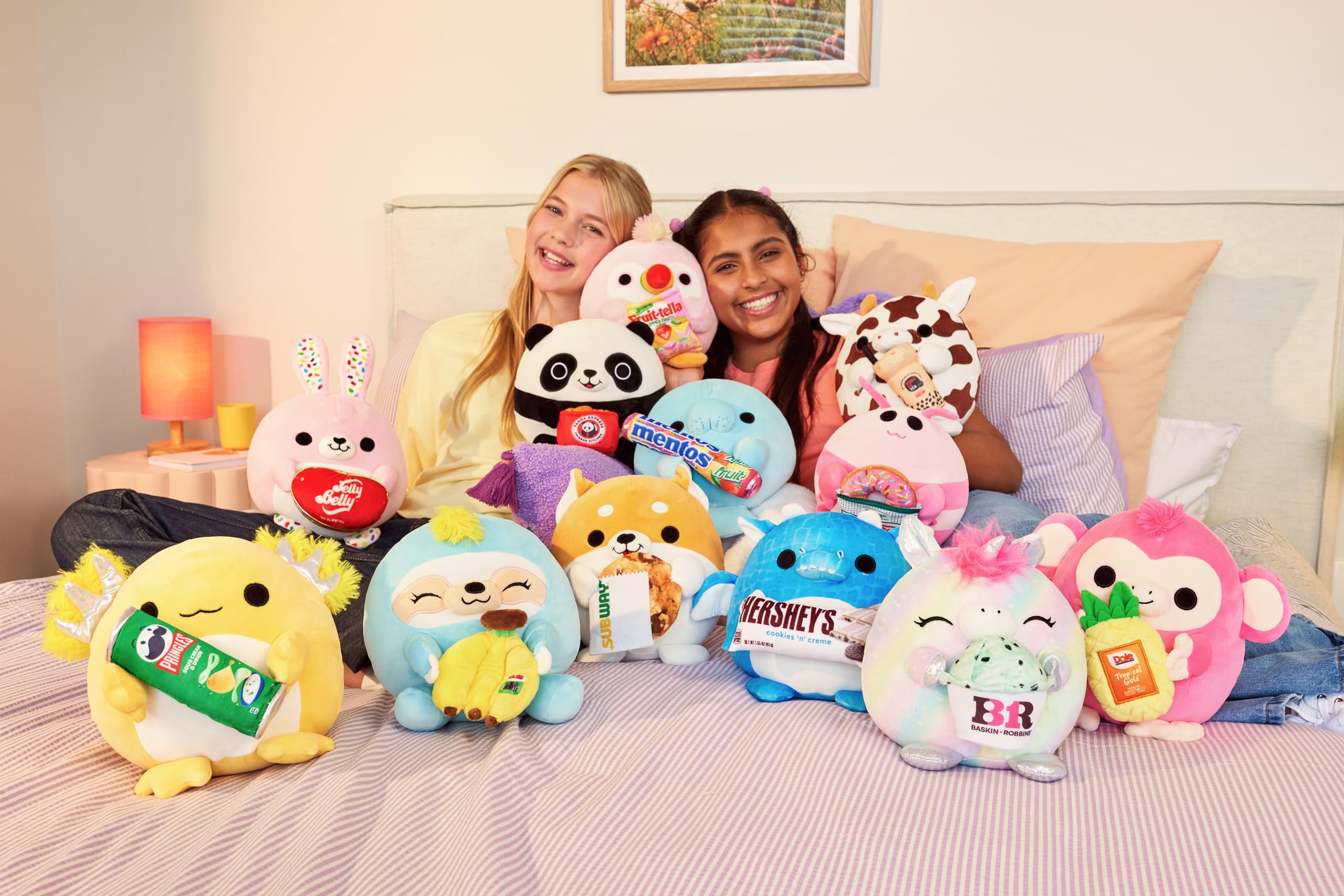 Snackles Series 2 Wave 2 - Axolotl Cuddly Squishy Plush with Pringles Snack, 20 cm 5