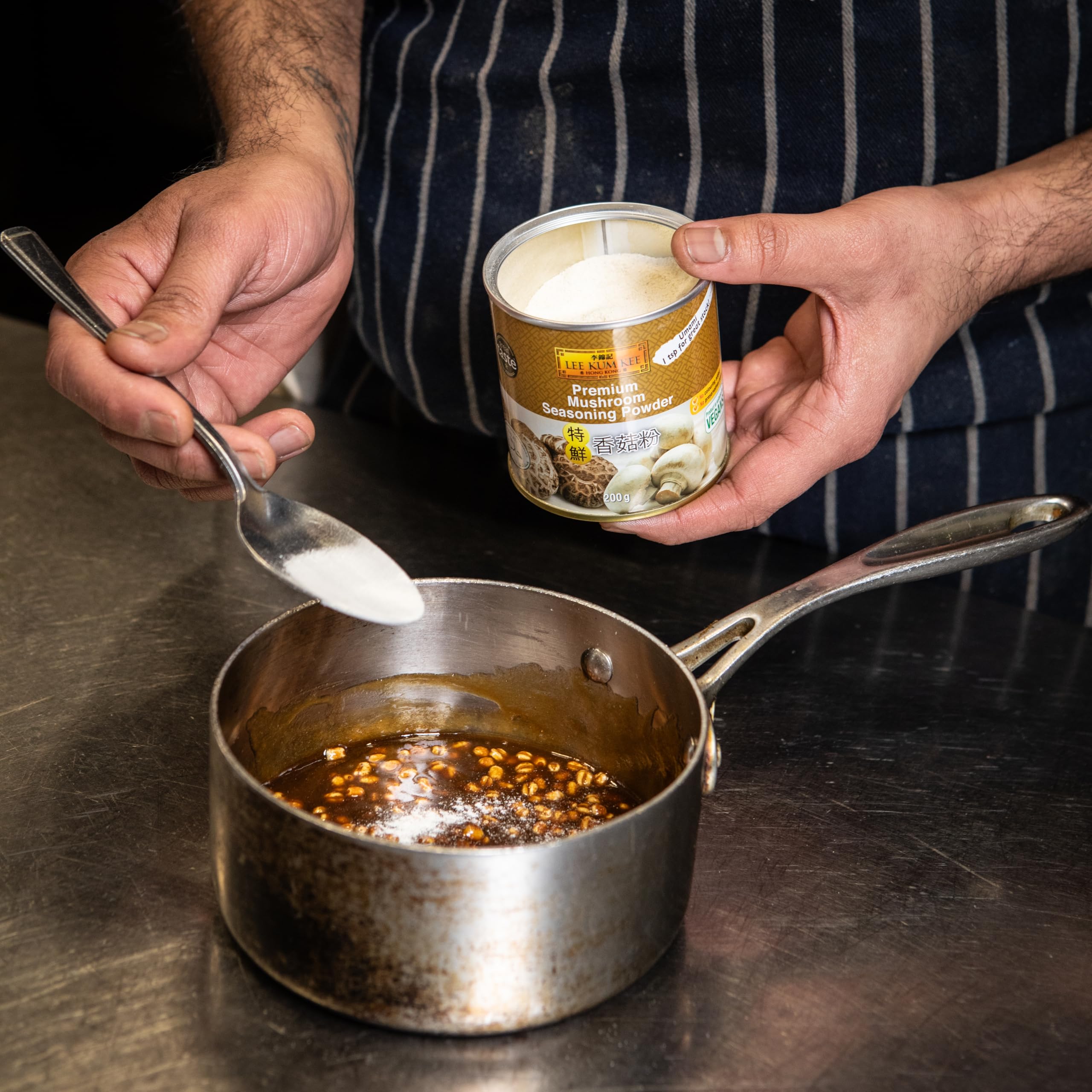 Lee Kum Kee - Premium Mushroom Seasoning Powder 200g 5