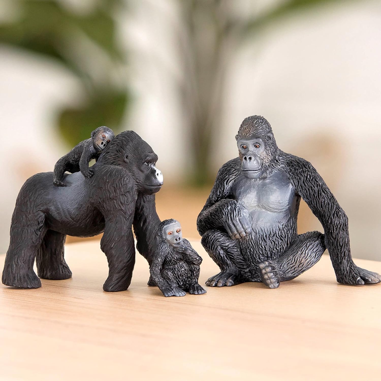 Terra by Battat Gorilla Family Playset - 4pc Realistic Animal Figures for Kids 3+ 7