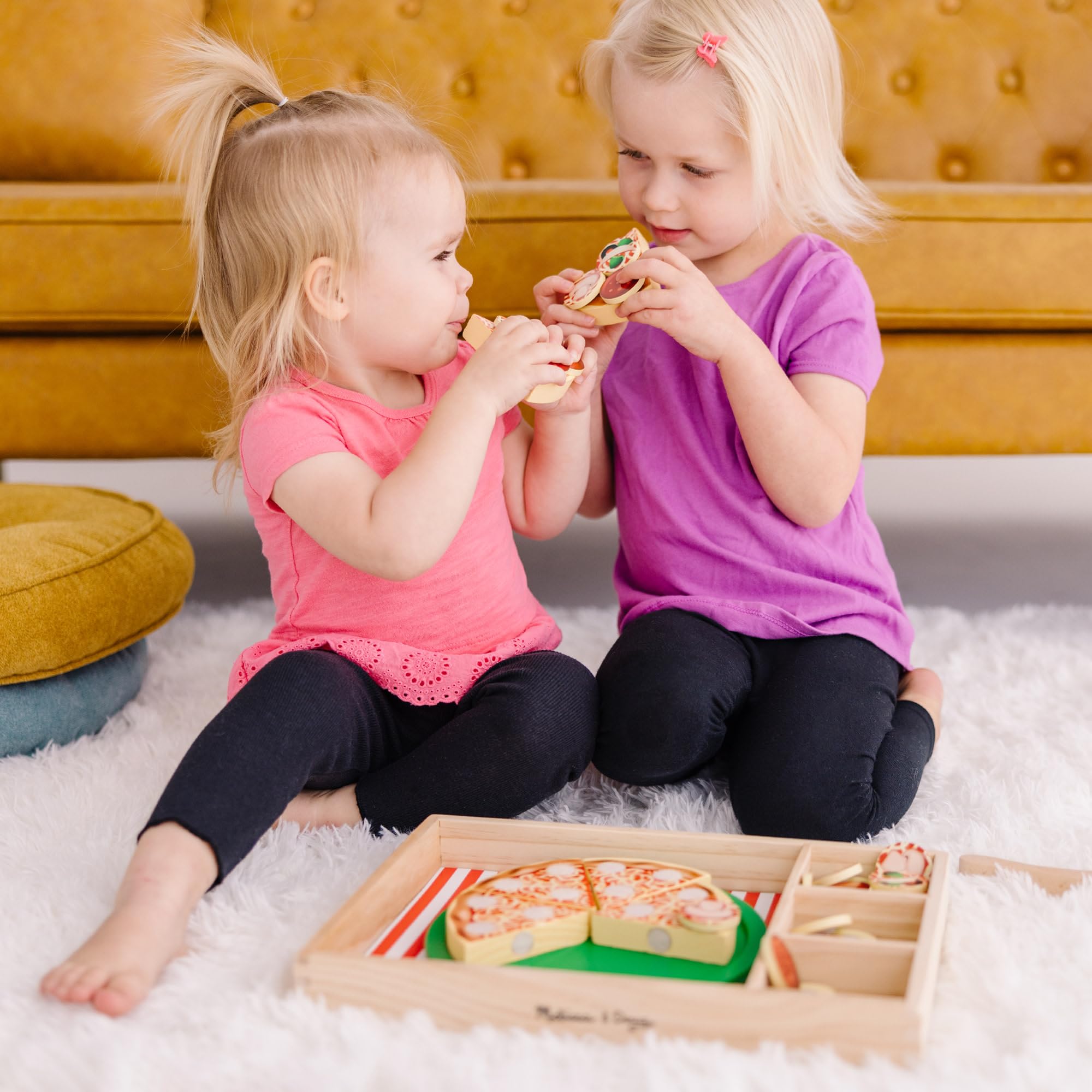 Melissa & Doug Wooden Pizza Party Play Set - Pretend Play Food for Ages 3+ 11