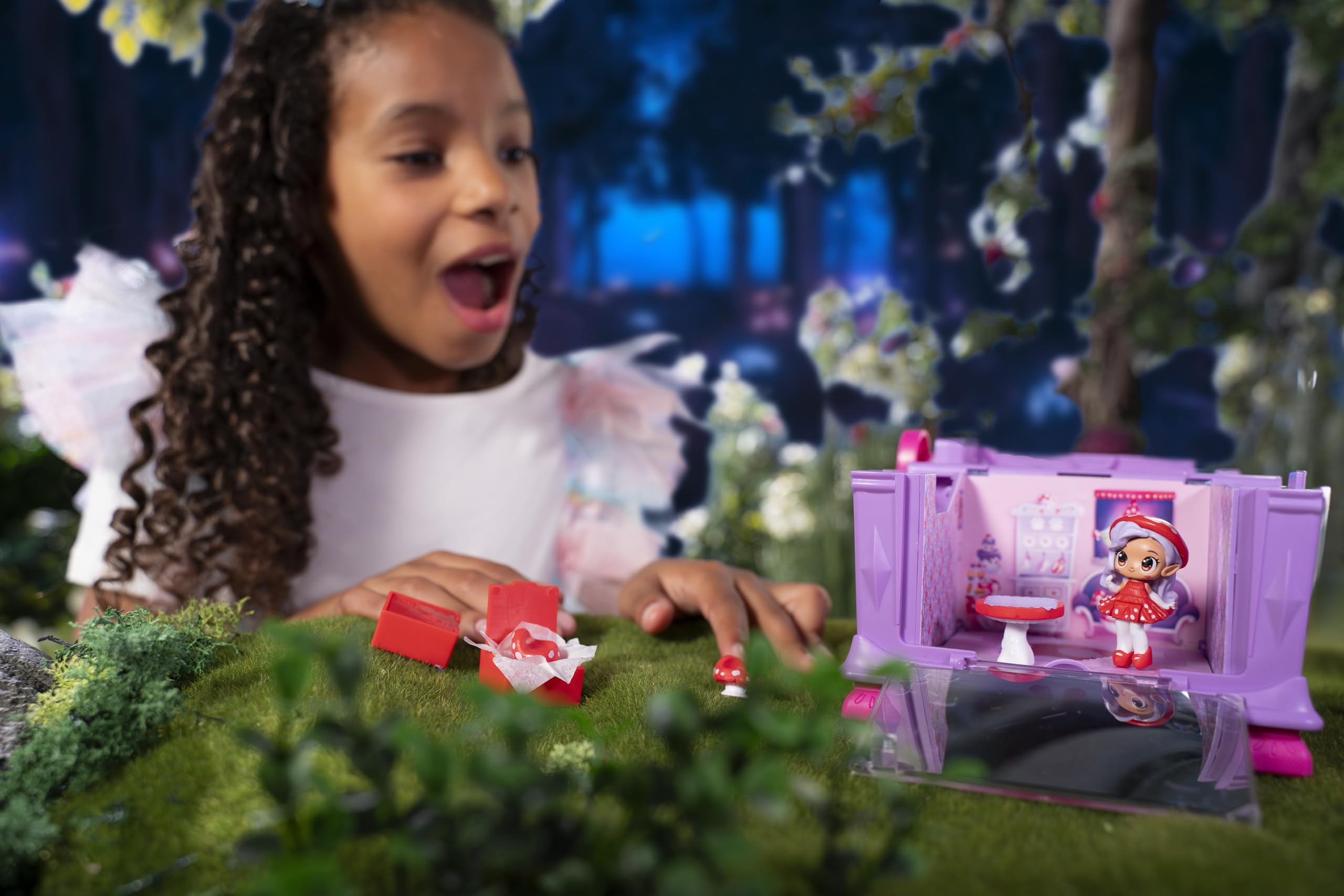 Secret Findees Magic Mailbox - 10+ Surprise Reveals & Mini Playset - Ages 4+ 42