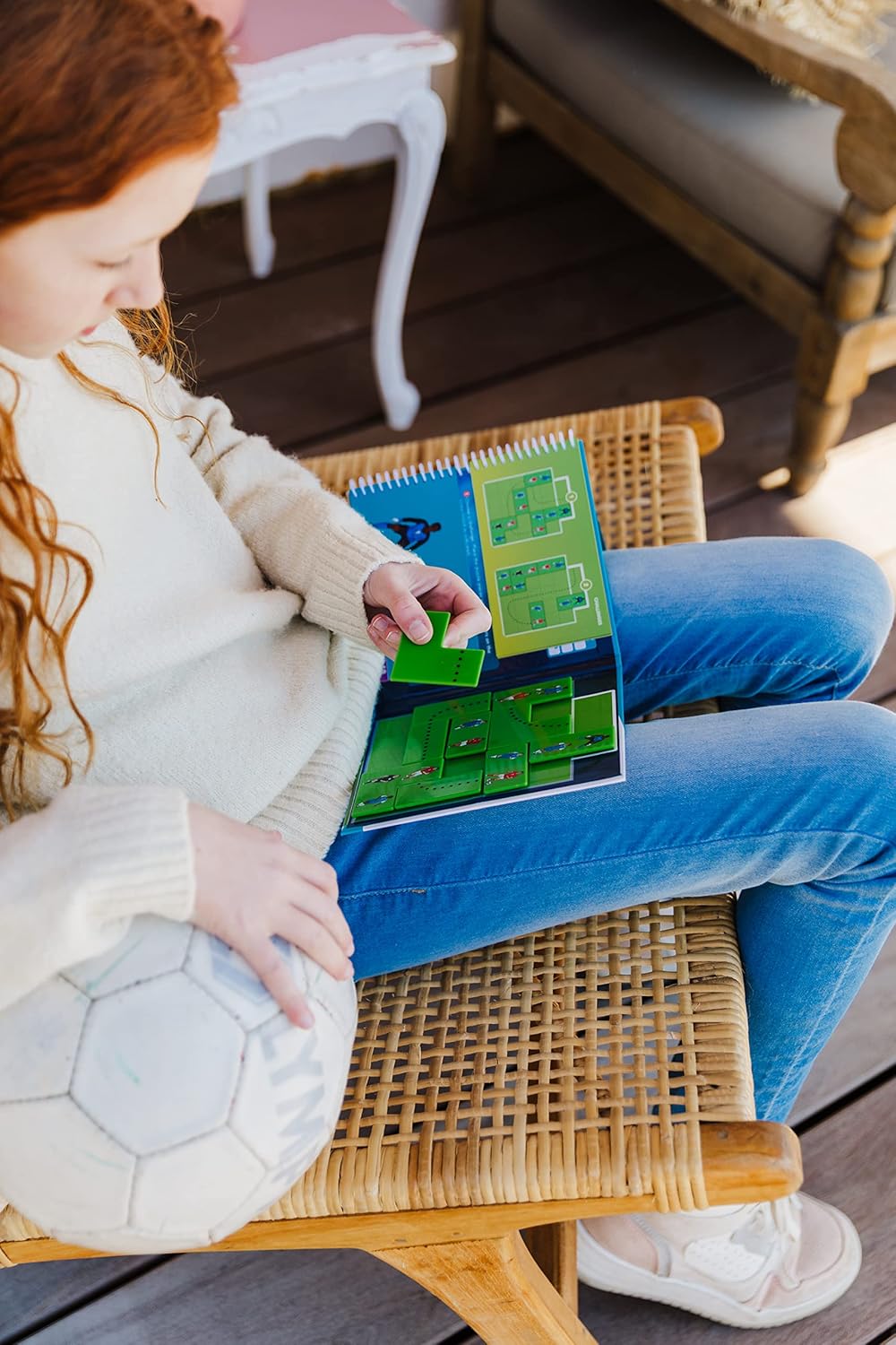 SmartGames Gooal! - Magnetic Puzzle Game with 48 Challenges, 6+ Years 4