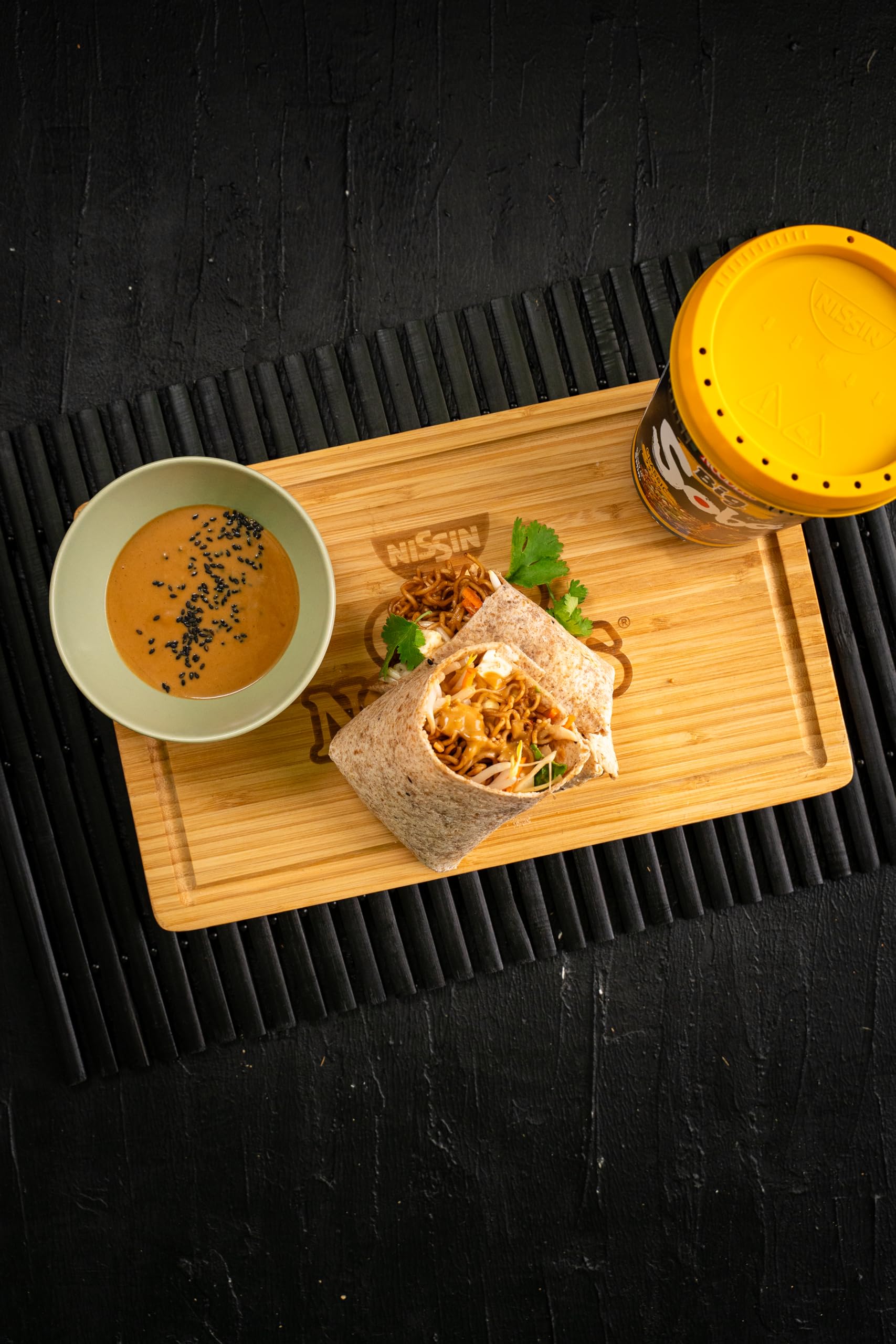 Nissin - Soba Japanese Curry Instant Wok Style Noodles Pot (90g, Pack of 8) 5