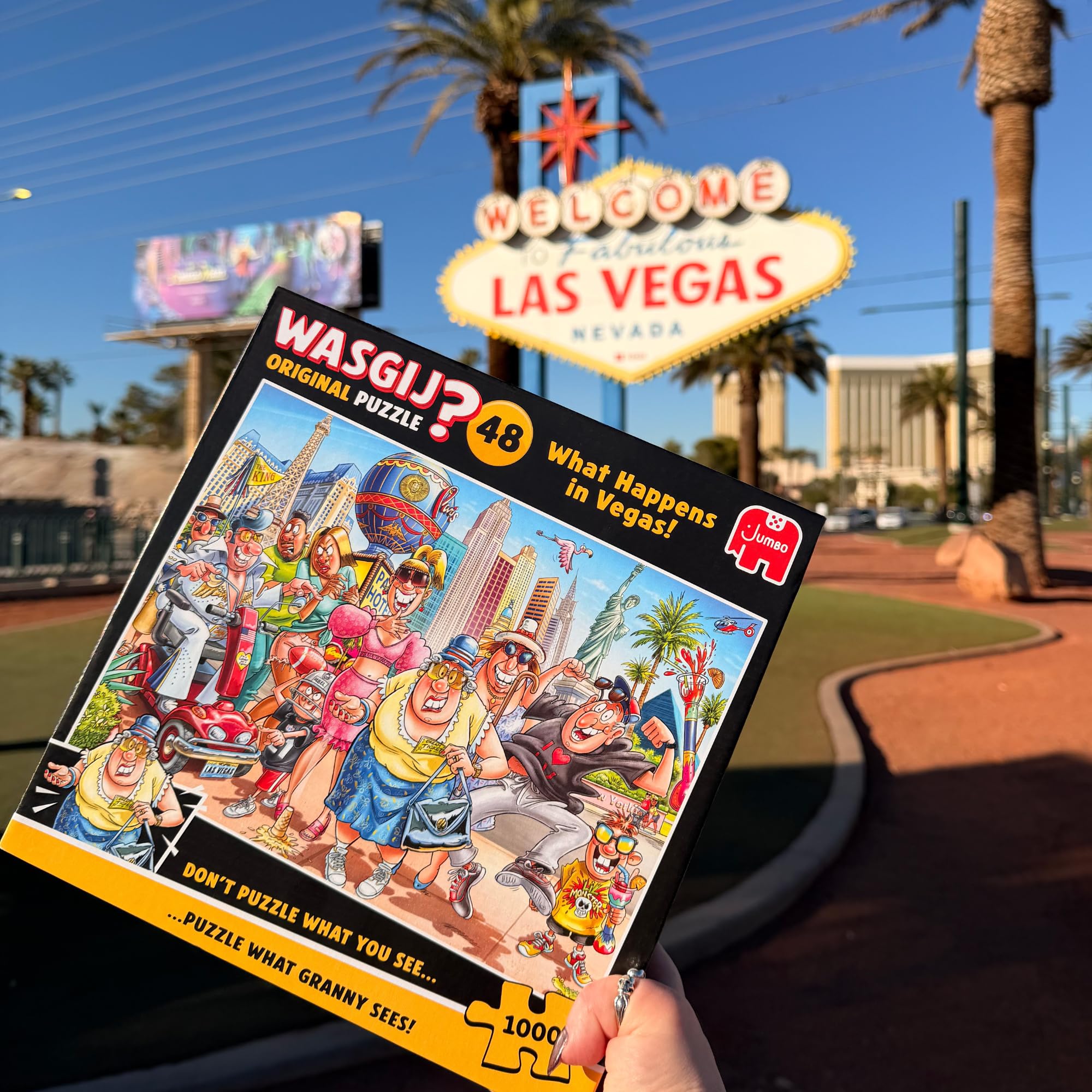 Wasgij Original 48 What Happens in Vegas! - 1000 Piece Jigsaw Puzzle | Adult