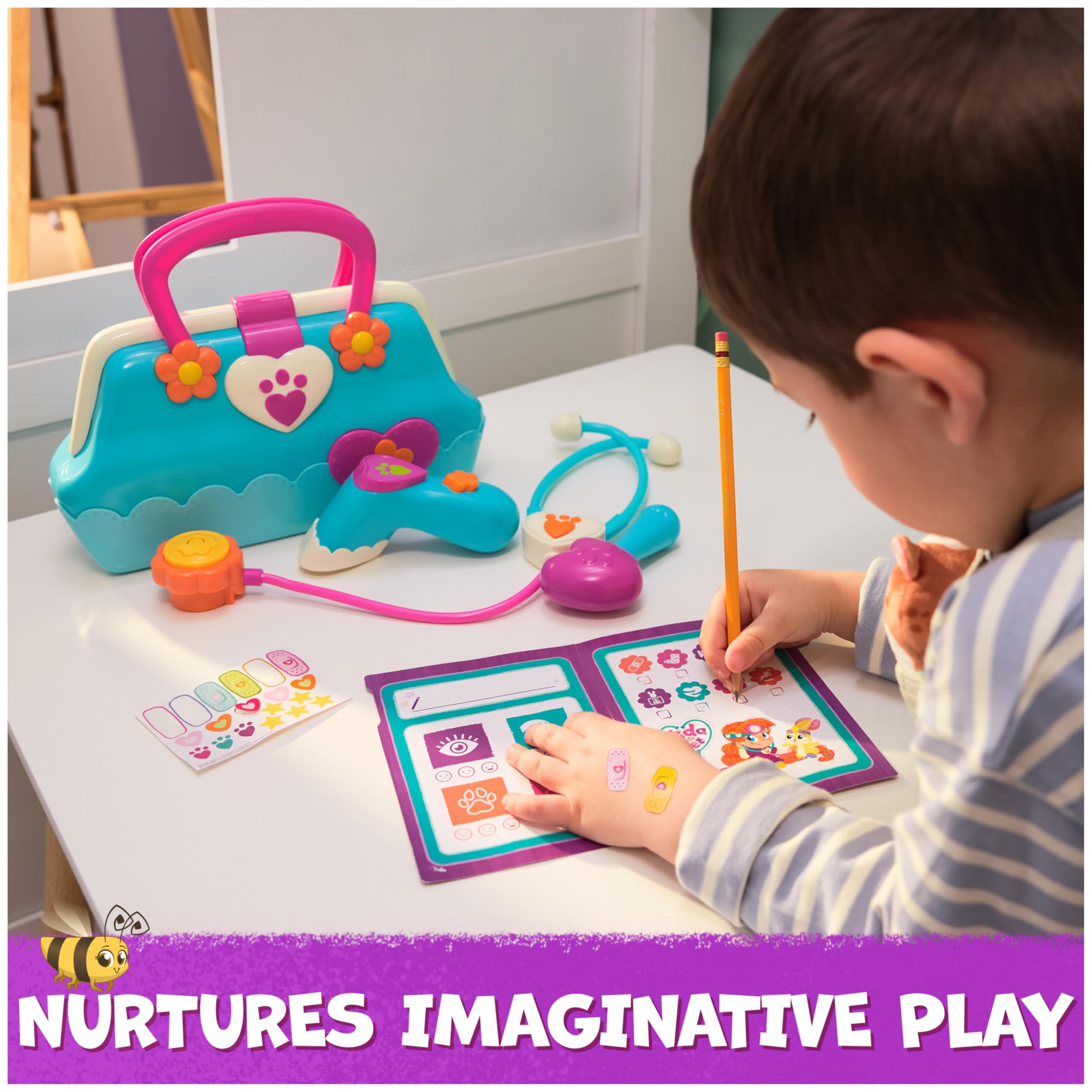 Vida the Vet - Vet Bag with 5 Doctor Kit Accessories & Popcorn Plush Toy for Kids 3+ 8