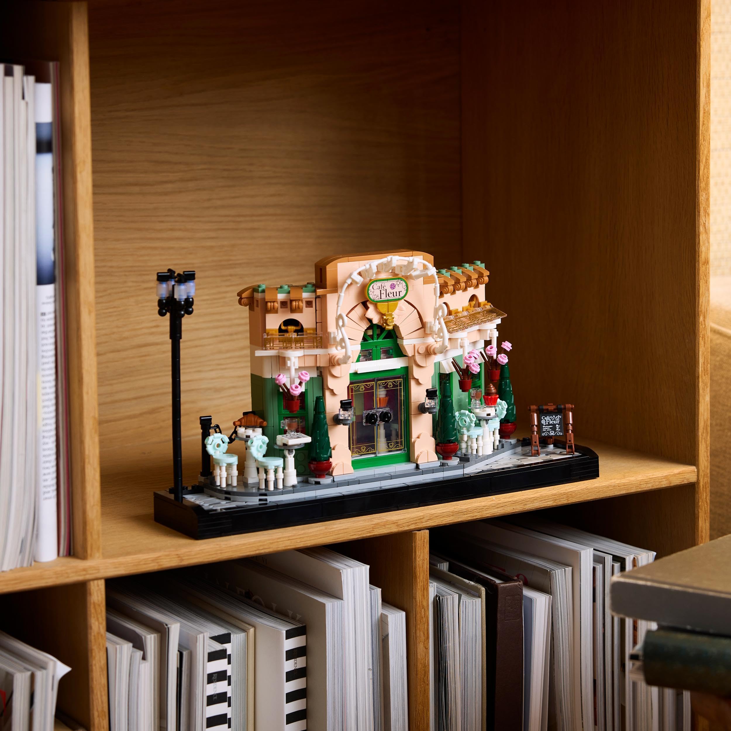 LEGO Icons French Café Building Set - 1101-Piece Adult Model with Facade & Flowerpots 9