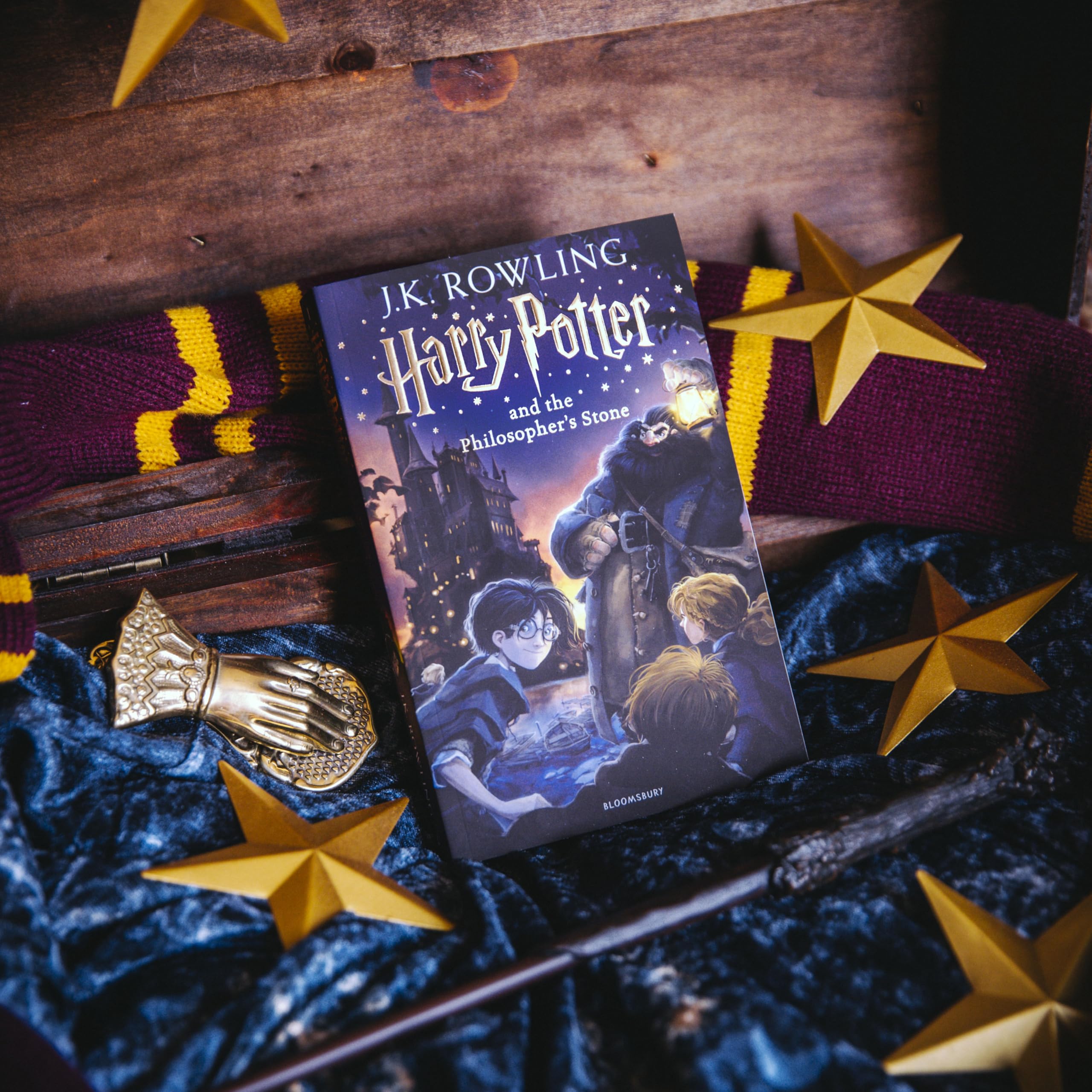 Bloomsbury Harry Potter and the Philosopher's Stone - 1st Edition | Paperback | English 2