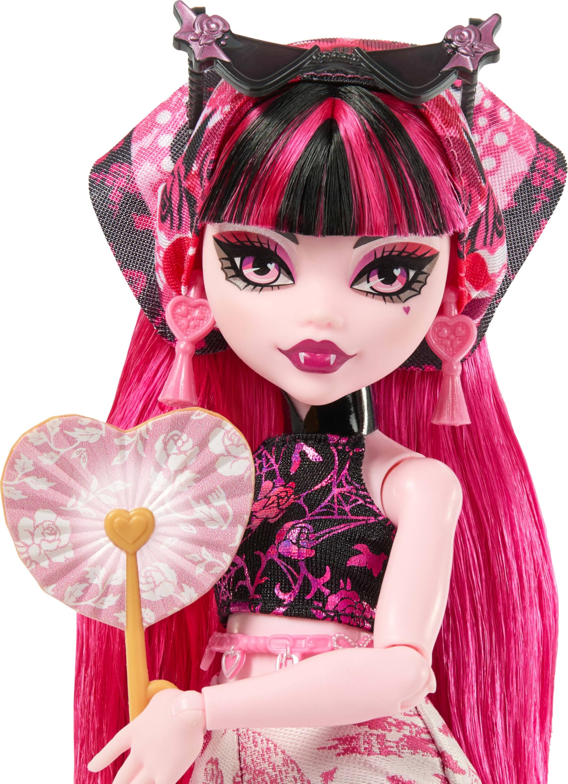 Monster High Skulltimate Secrets Draculaura Doll & Accessories Set - Destination: Gore-geous Oasis Playset 6