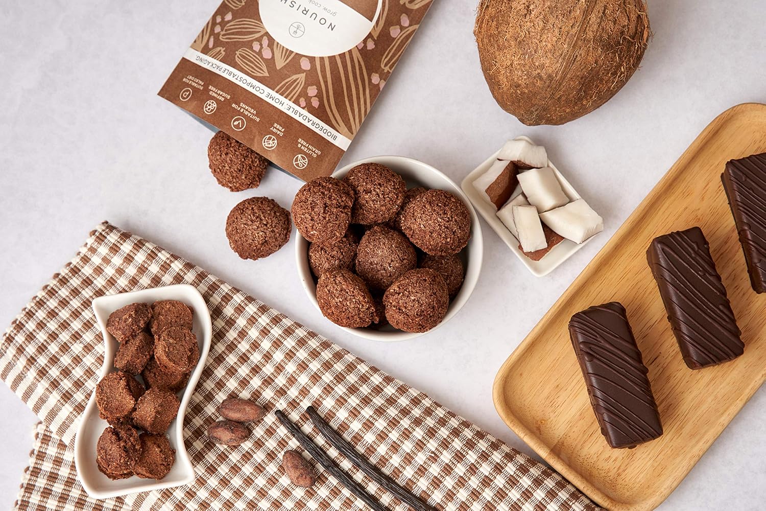 Nourish Bio-Kakao-Kokos-Makronen – Veganer, glutenfreier Keto-Snack 4