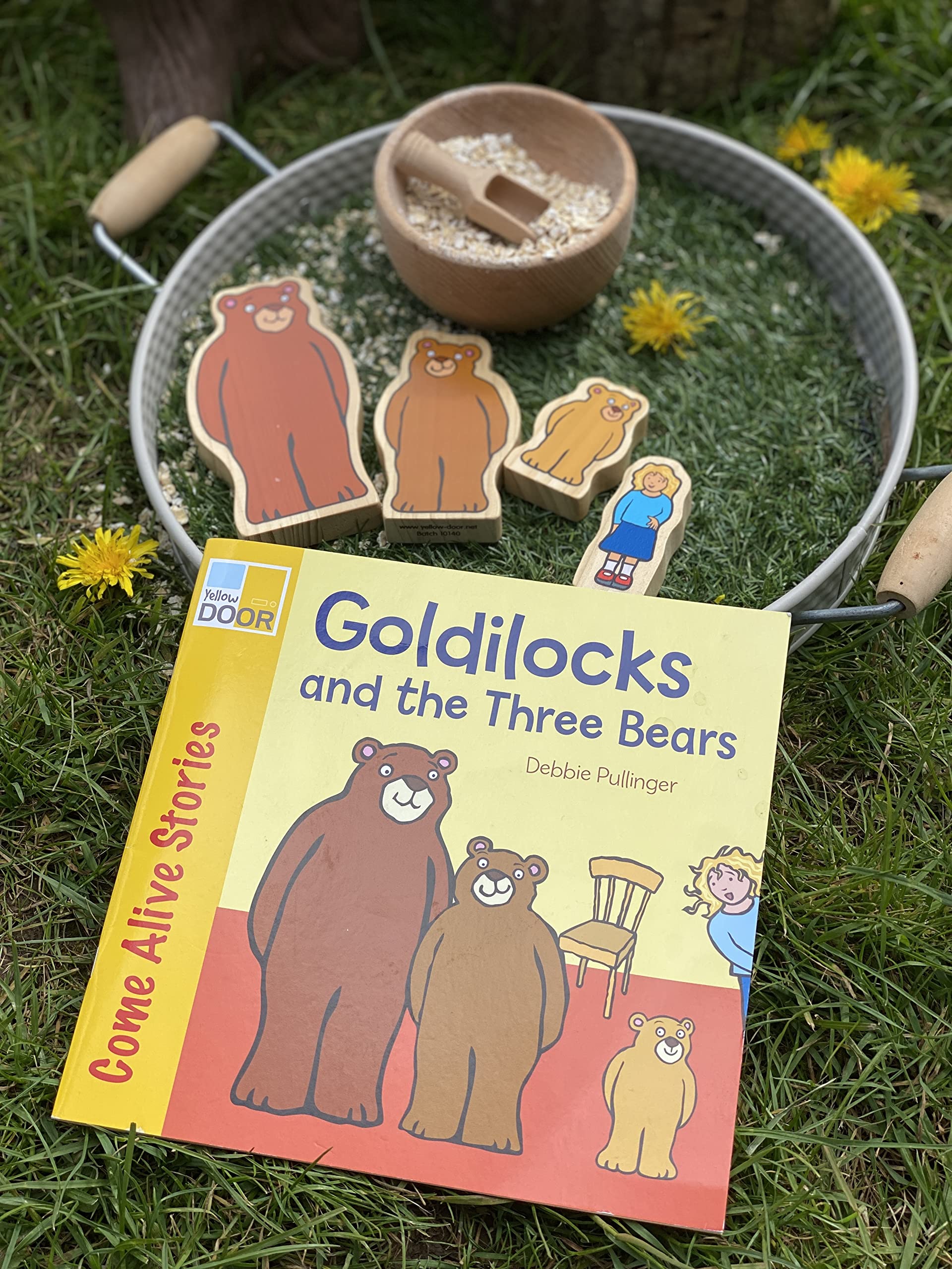 Yellow Door Goldilocks and the Three Bears Wooden Character Set| Storytelli 4