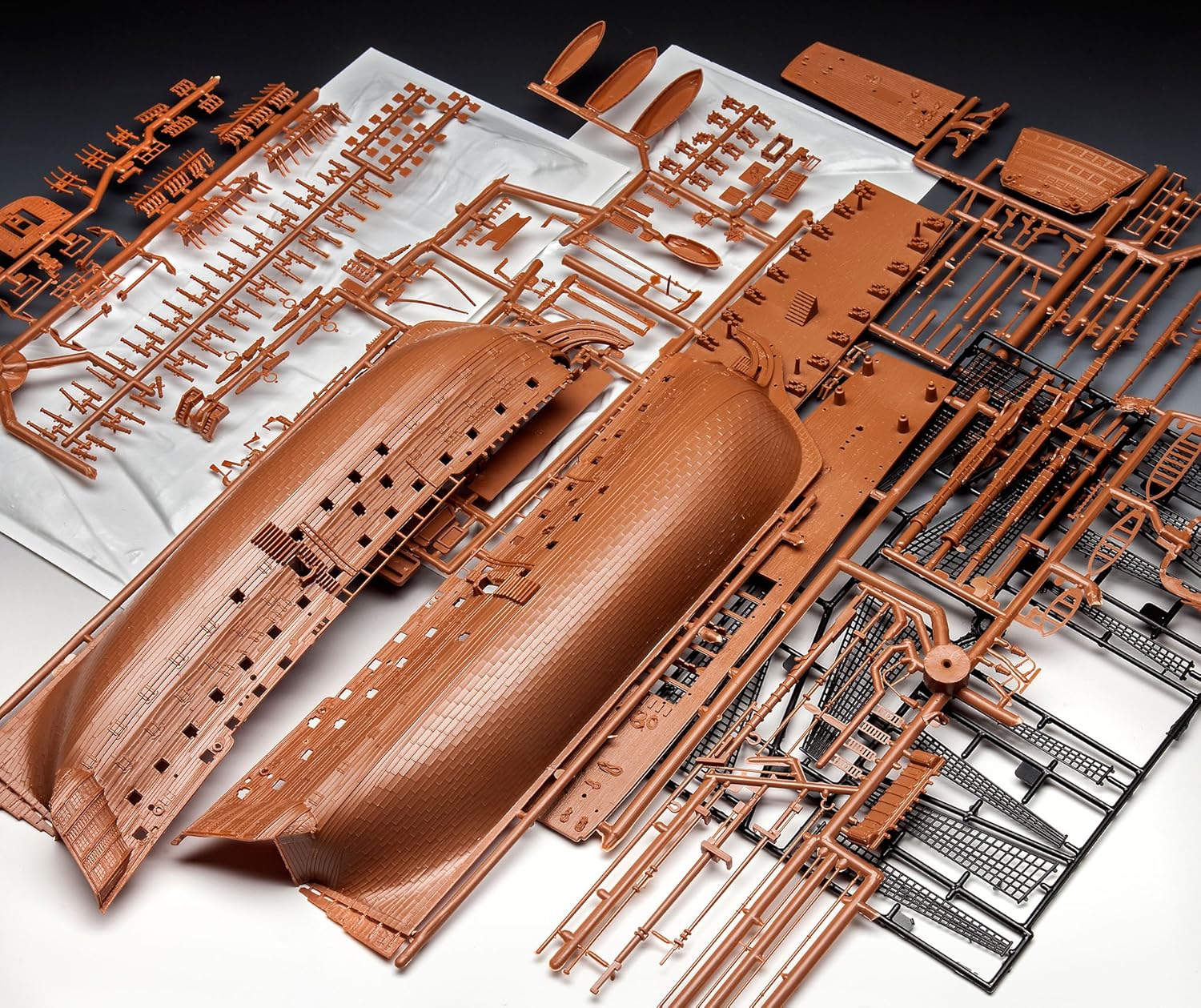 Revell H.M.S. Victory Model Kit - 269-Piece Building Set for Ages 10+ 12