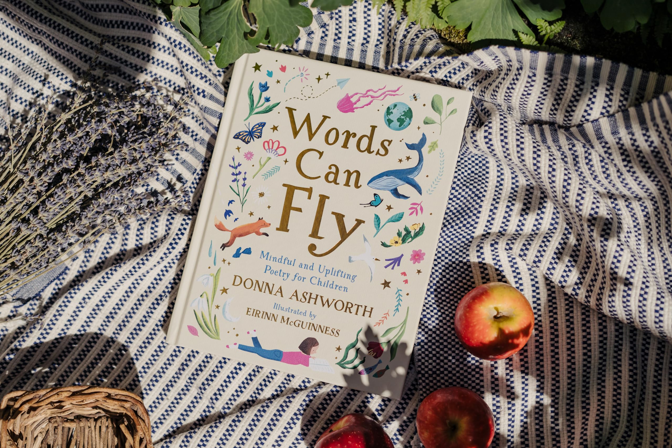 Donna Ashworth - Words Can Fly: Uplifting Poems for Children | Hardcover 6