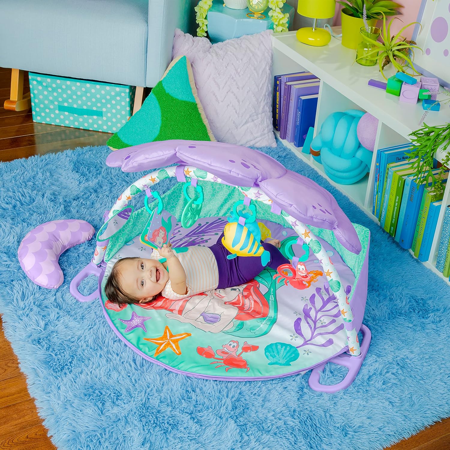 Bright Starts Disney Baby The Little Mermaid Twinkle Trove Light-Up Musical Gym 15