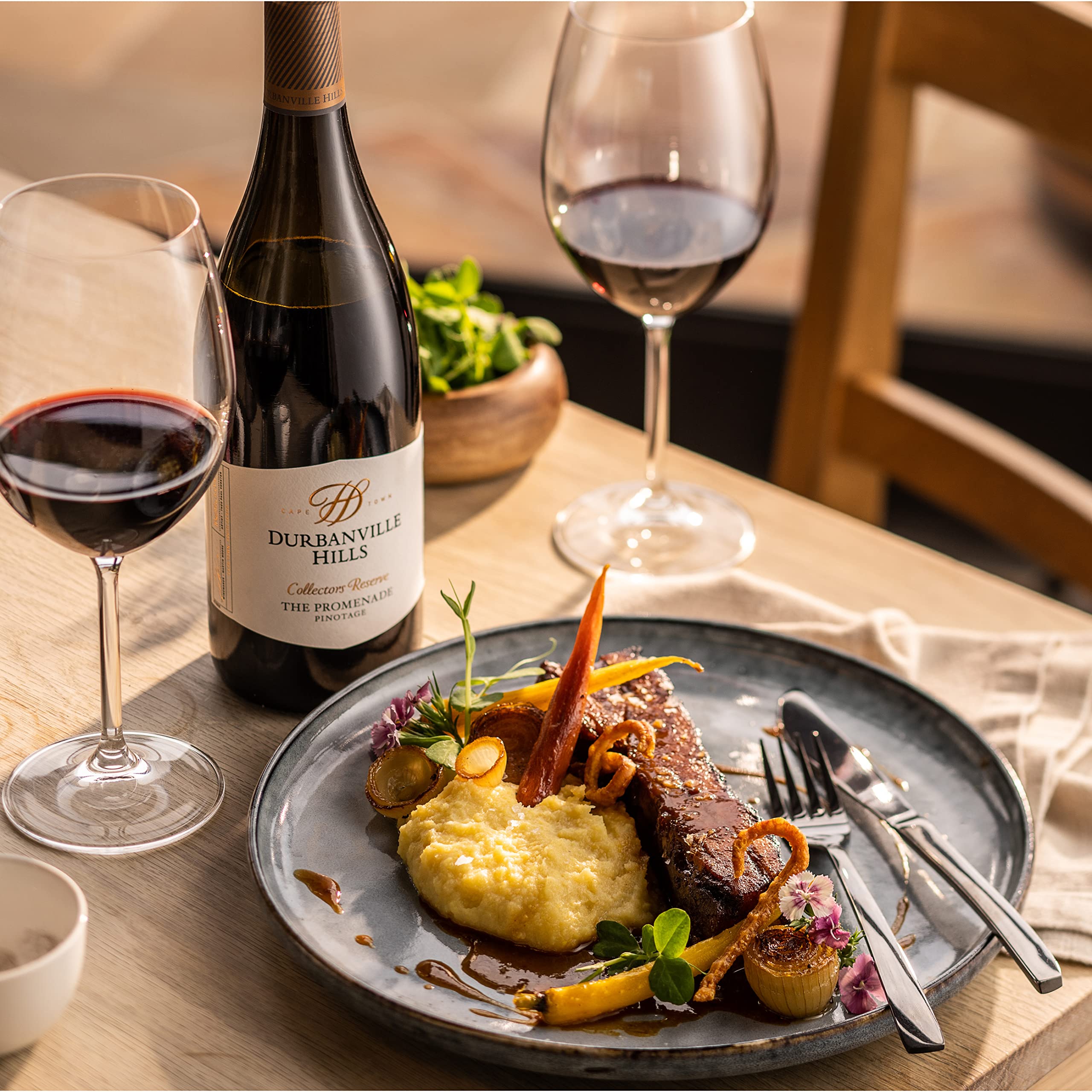 Durbanville Hills Collectors Reserve The Promenade Pinotage, 75cl 8