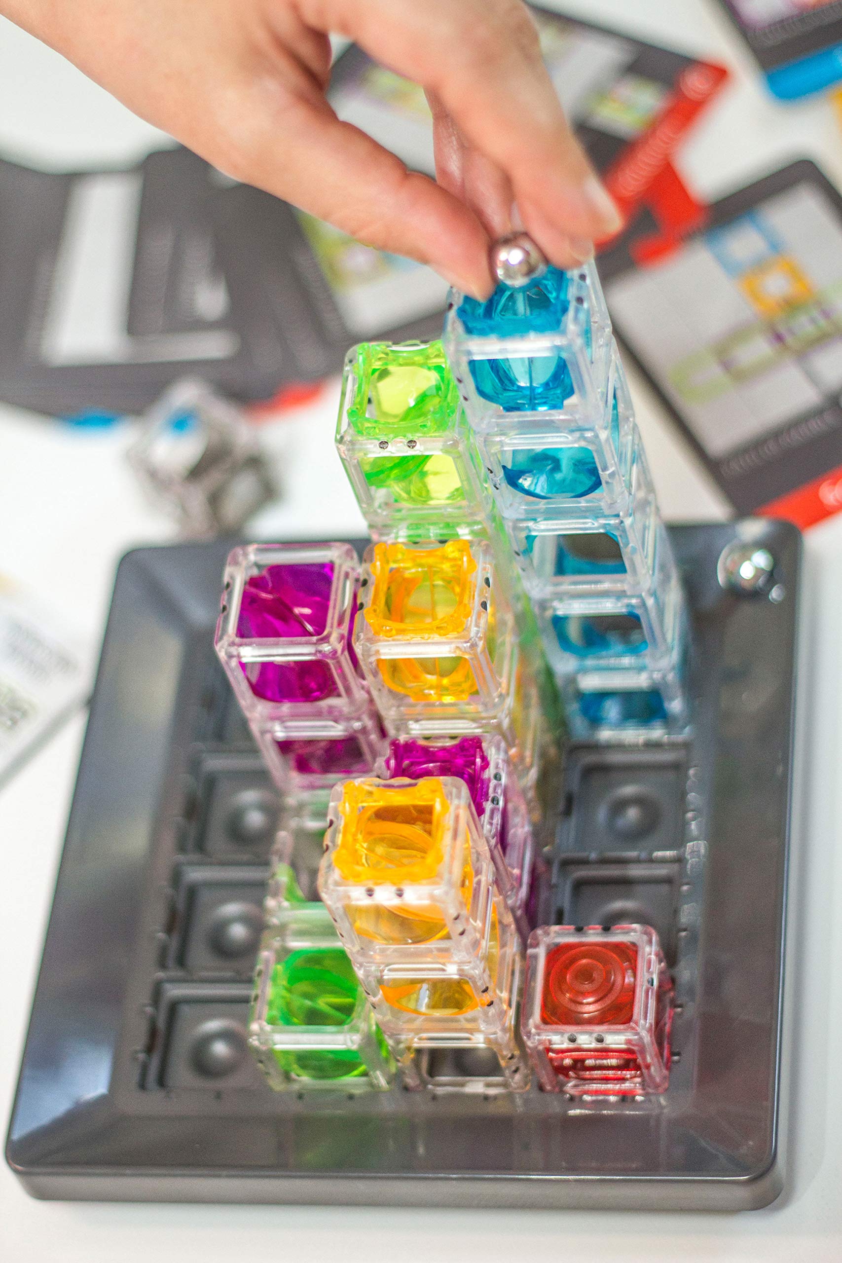 ThinkFun Gravity Maze Falling Marble Logikspiel und MINT-Spielzeug für Kinder ab 8 Jahren 9