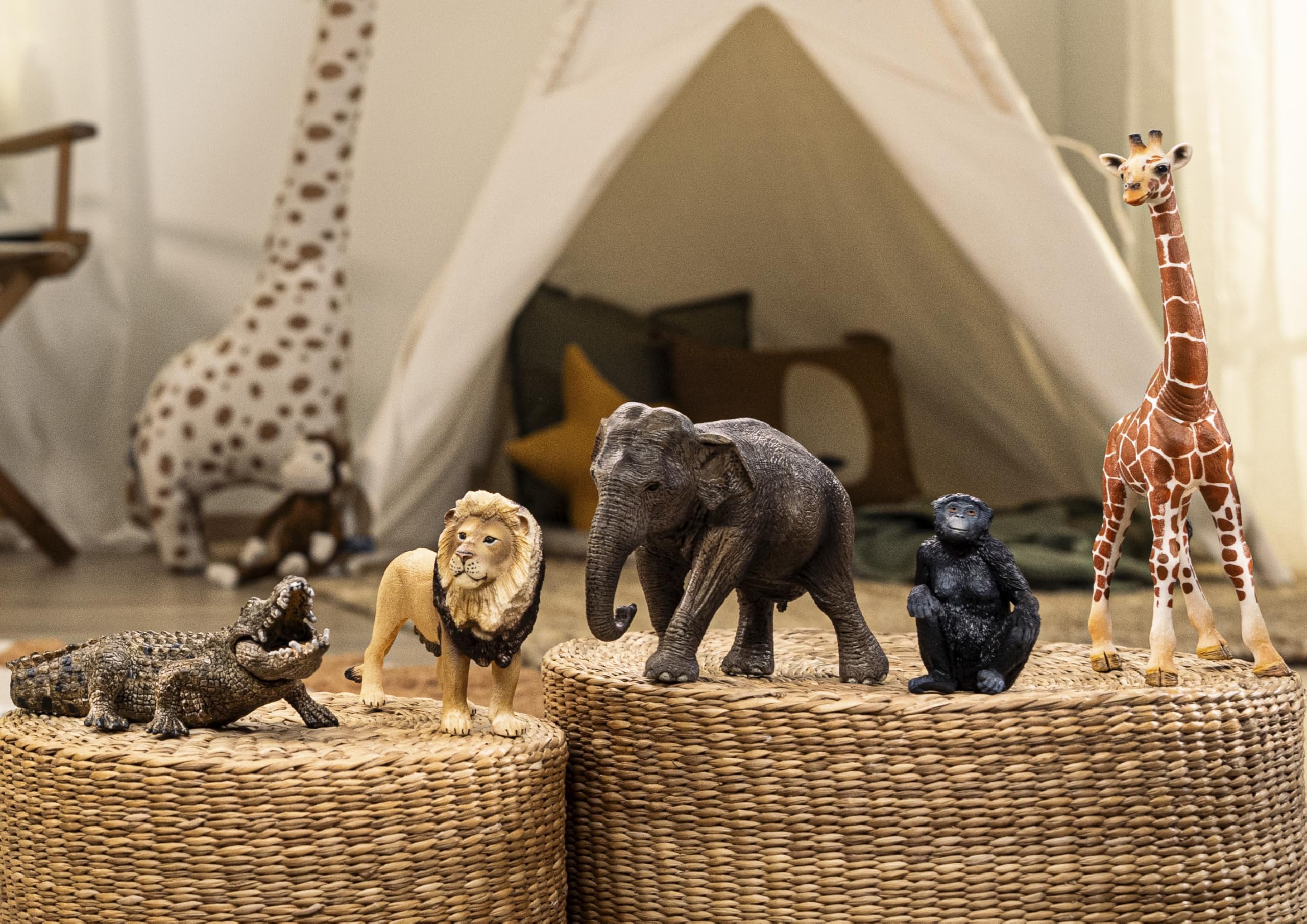 Schleich Wild Life - 5PC African Animal Toy Playset with Lion, Elephant, Monkey, Alligator & Giraffe 7