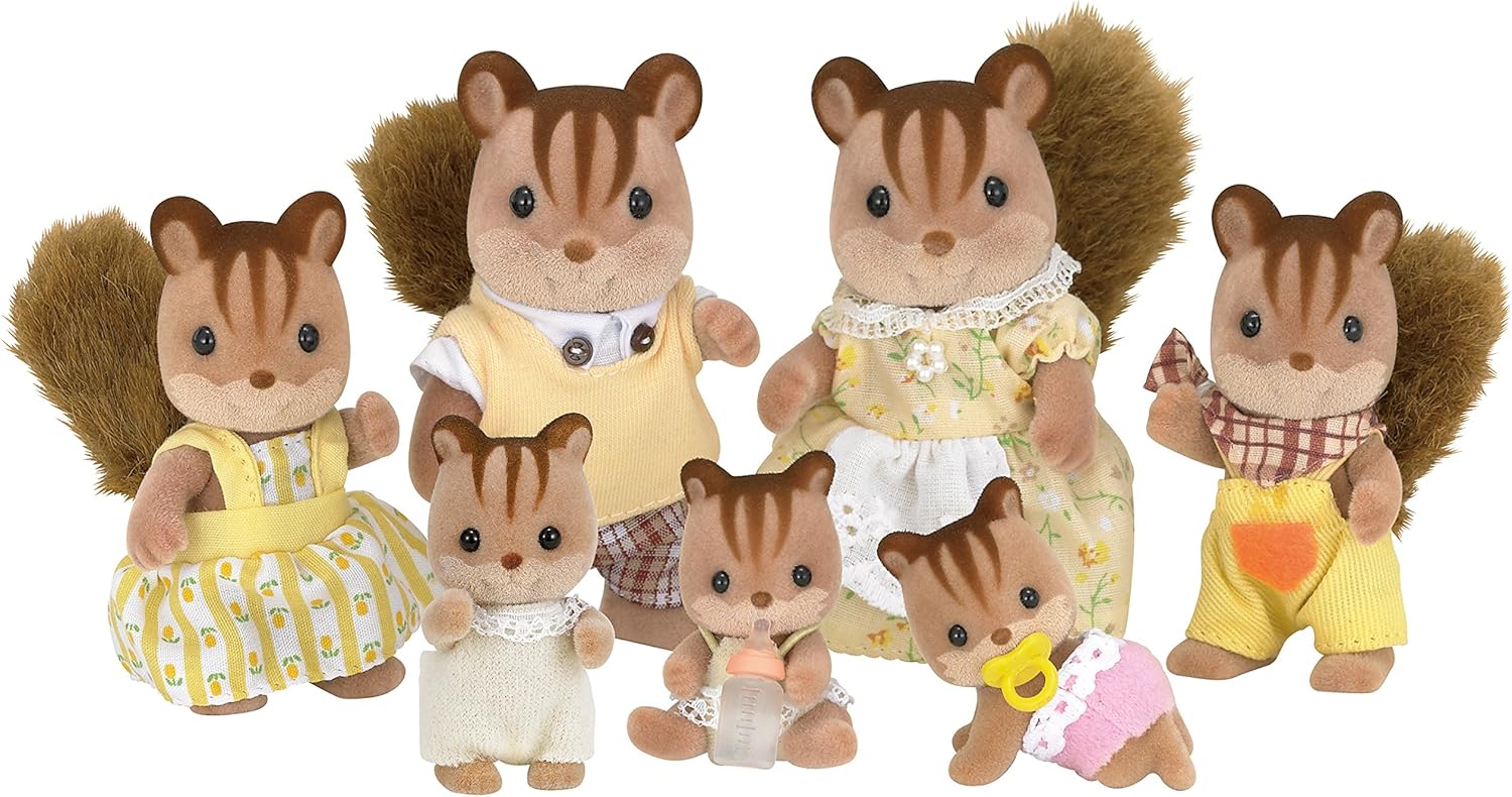Sylvanian Families - Walnut Squirrel Family Playset for Ages 3-10 6
