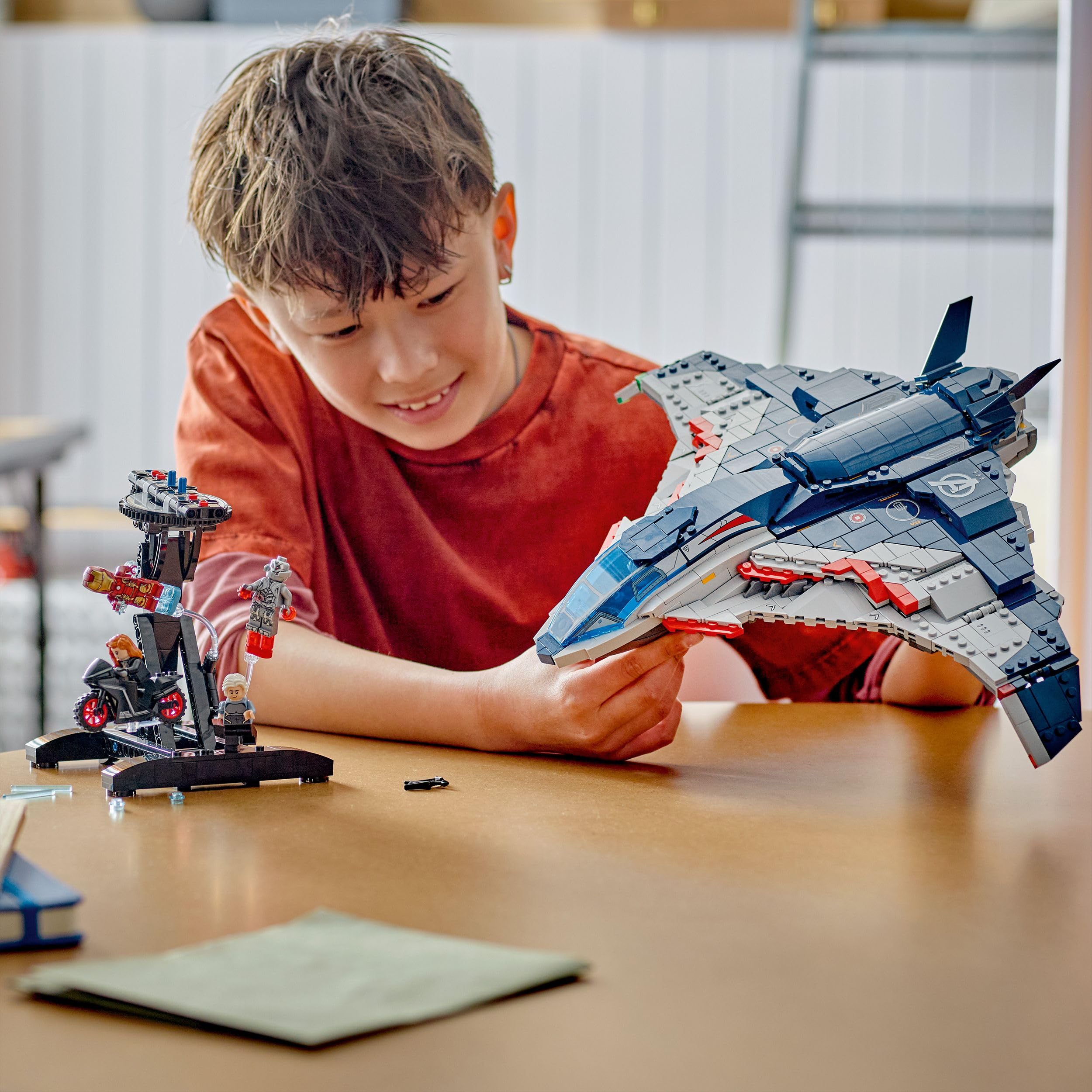 LEGO Marvel Avengers: Age of Ultron Quinjet - Buildable Super Hero Plane with 5 Minifigures 8