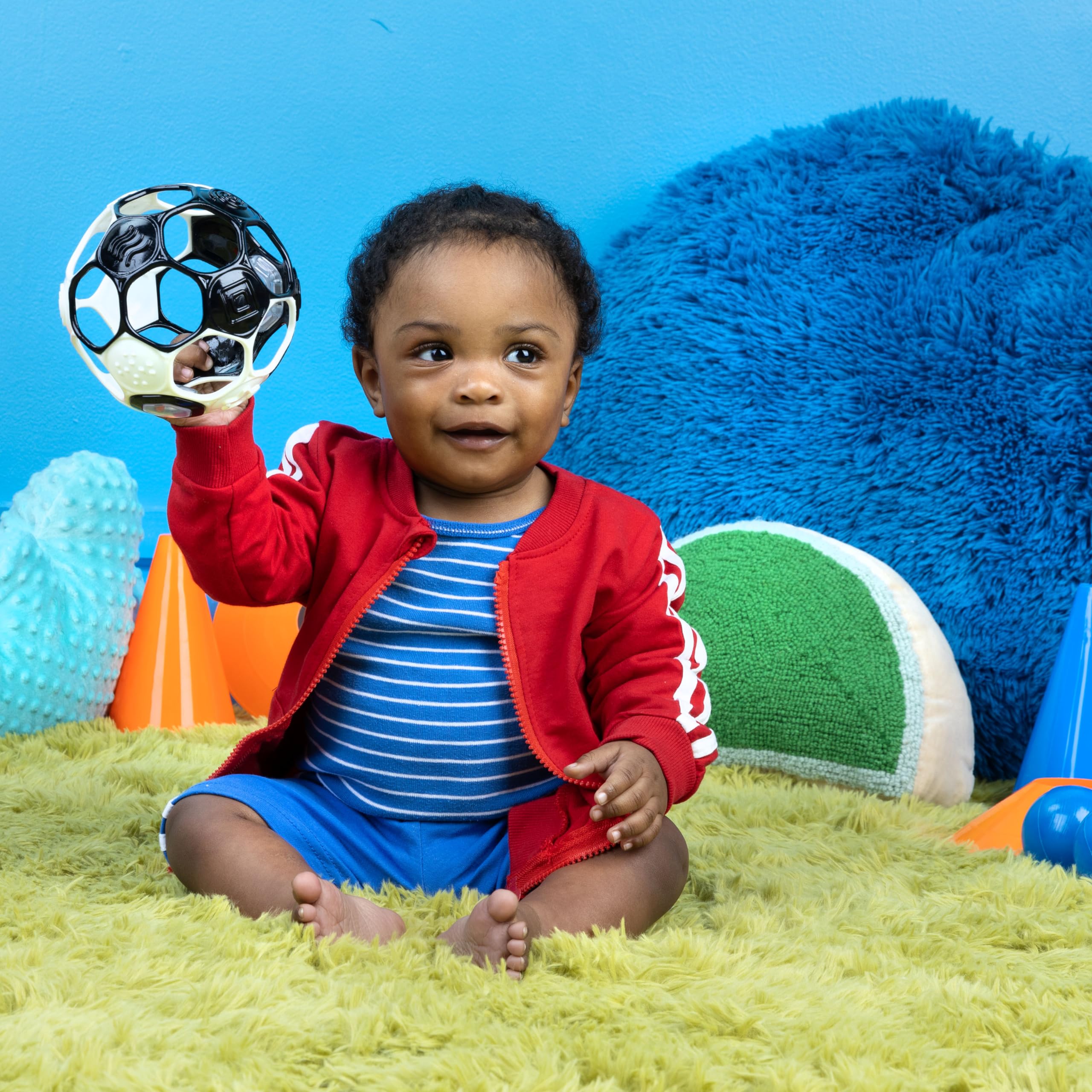 Bright Starts Oball Grippin‘ Goals Rassel-Fußball-Babyball, Schwarz und Weiß, 0–3 Jahre 9