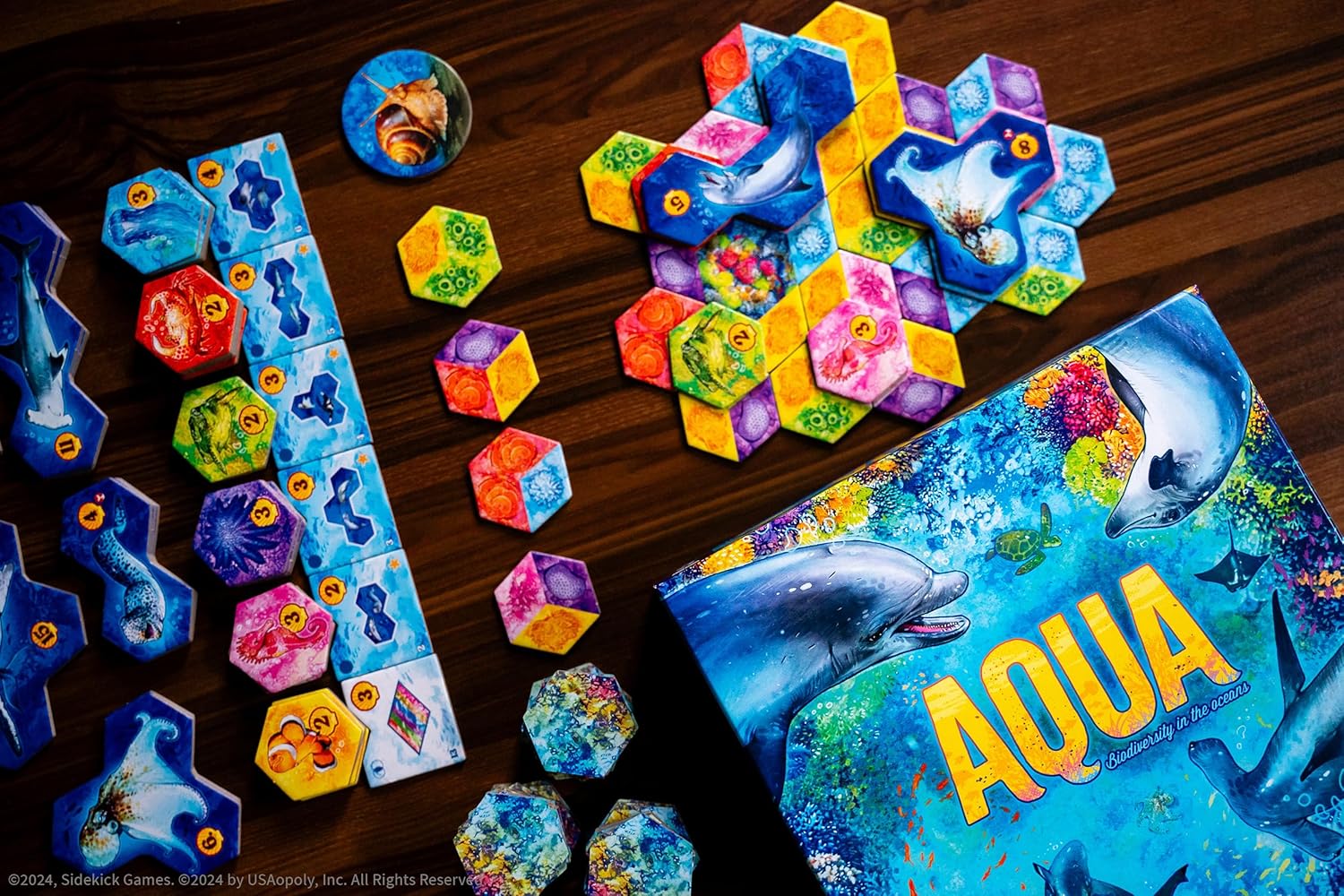 USAopoly Aqua Board Game with Art by Vincent Dutrait 10