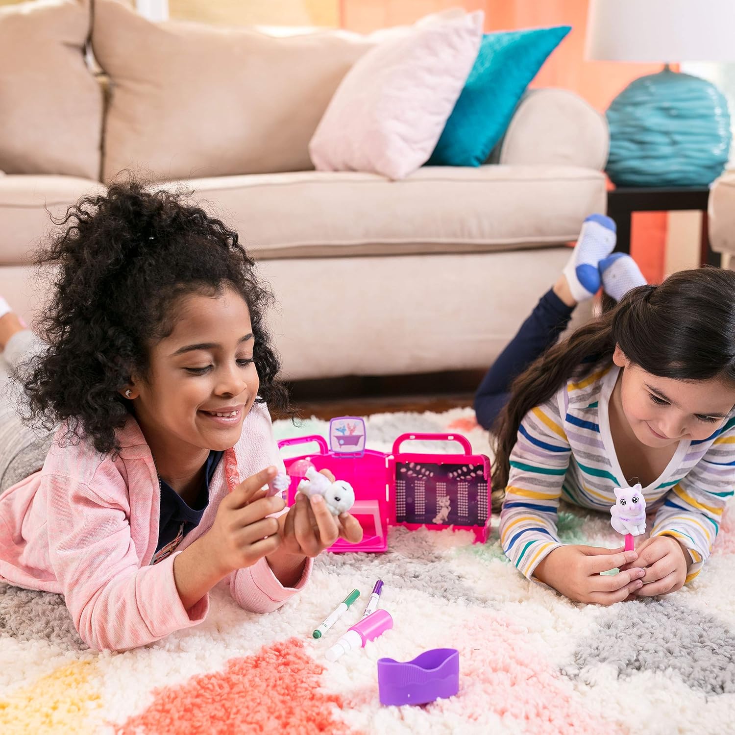 Crayola Pets Beauty Salon Playset - Flocked Dog & Cat Figurines with Washable Markers 10