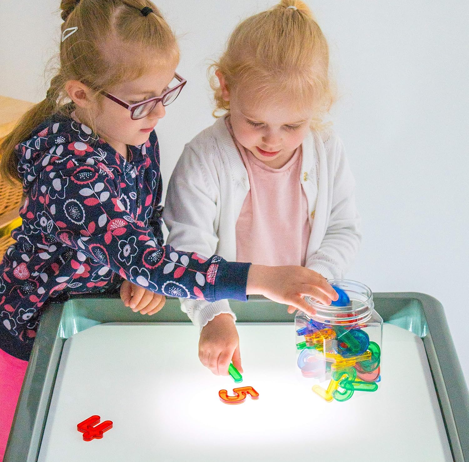 edxeducation Transparent Letters and Numbers - Mini Jar with Lid and Handle 12