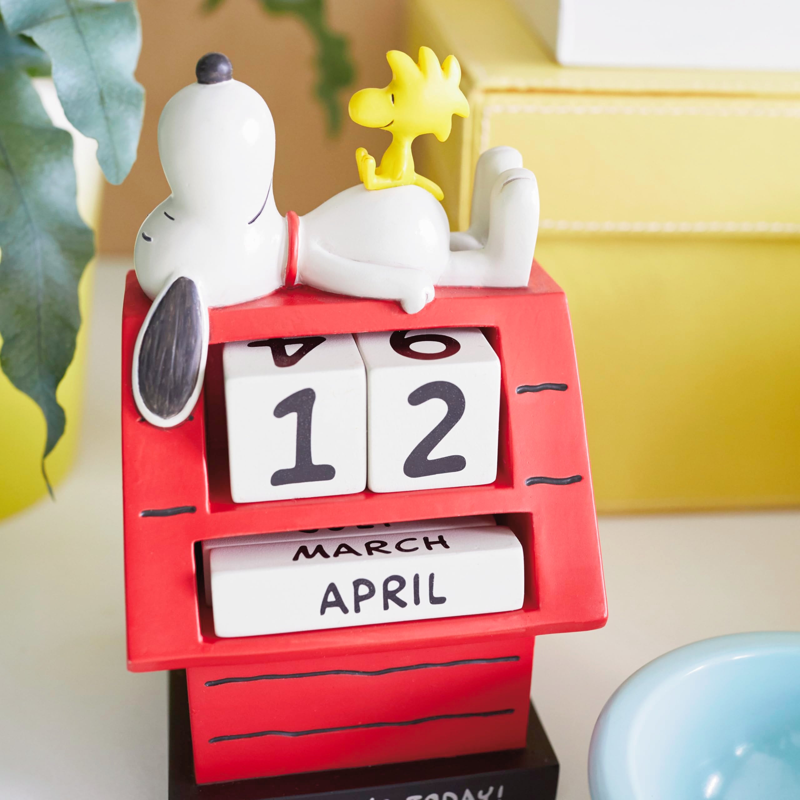 Hallmark SNOOPY & WOODSTOCK Perpetual Calendar | Resin Construction | H14.4cm x W8.4cm 7