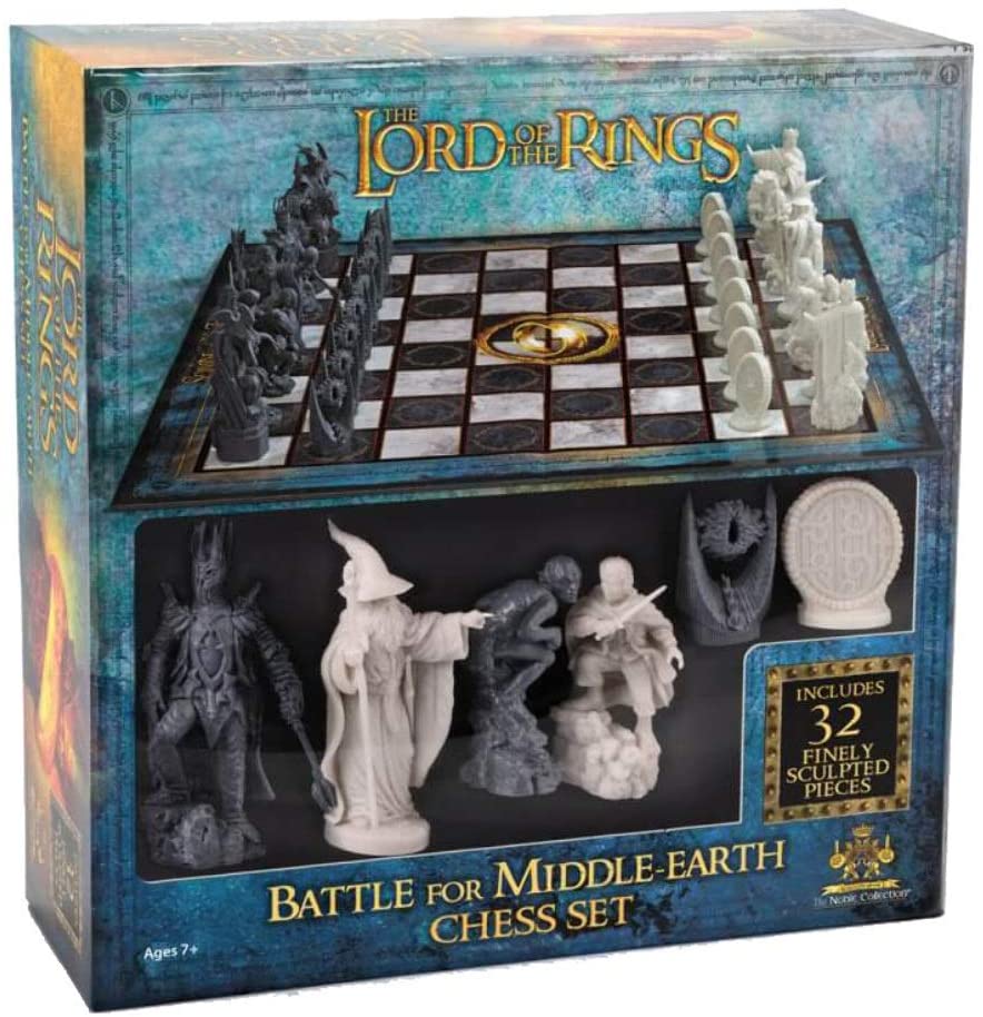 The Noble Collection The Lord of the Rings Chess Set Battle for Middle-Earth