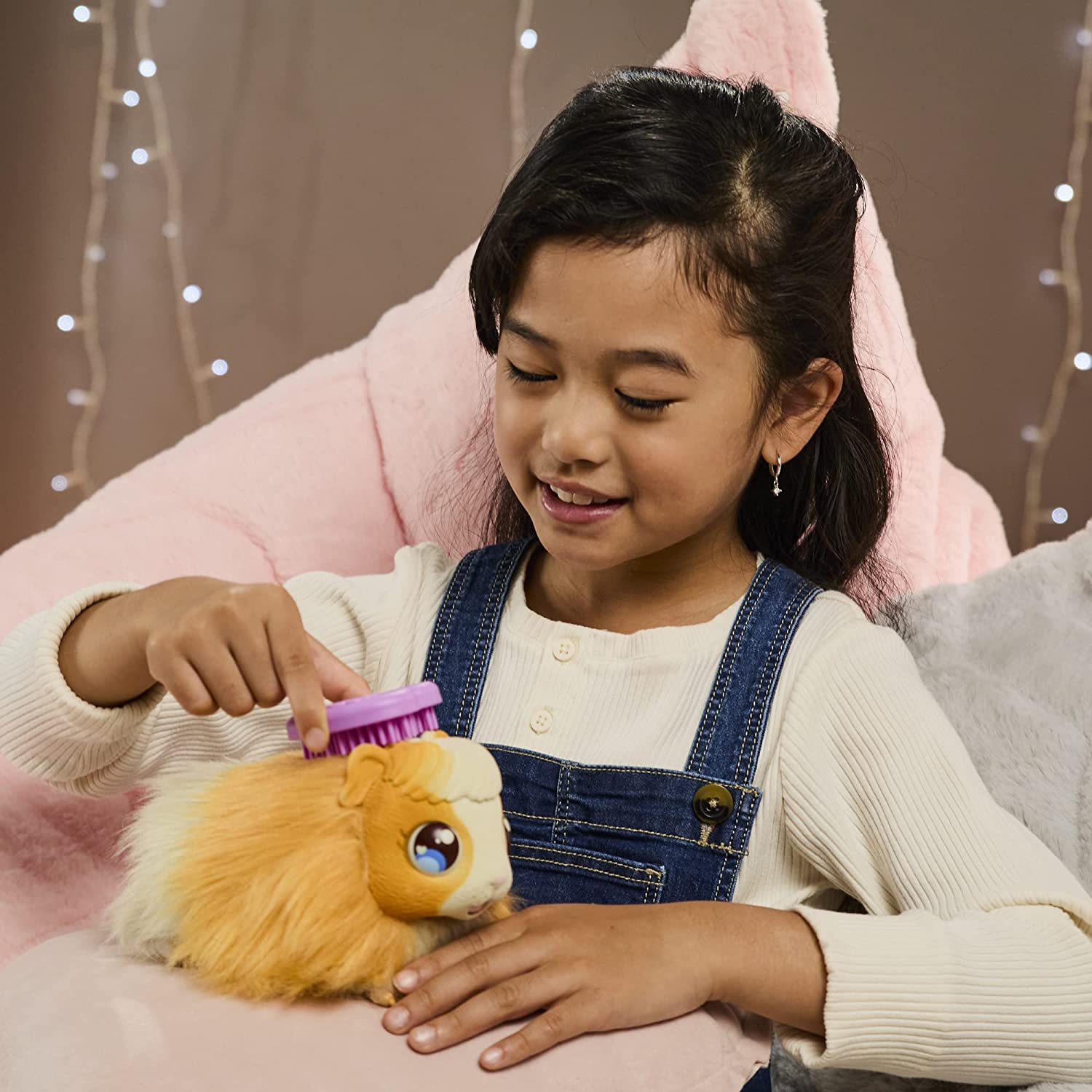 Little Live Pets Mama Surprise Bunny Interaktives Spielset – Elektronisches Plüschtier mit Stall für Kinder von 4–12 11