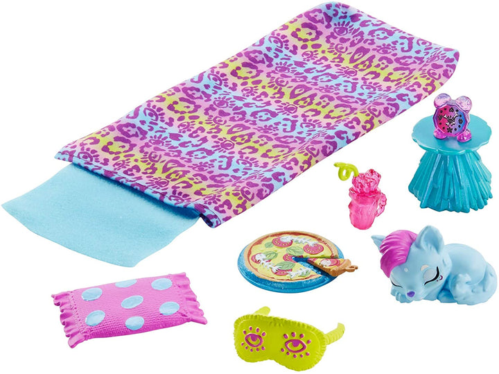 Cave Club Wild About Sleepovers Pop en accessoires