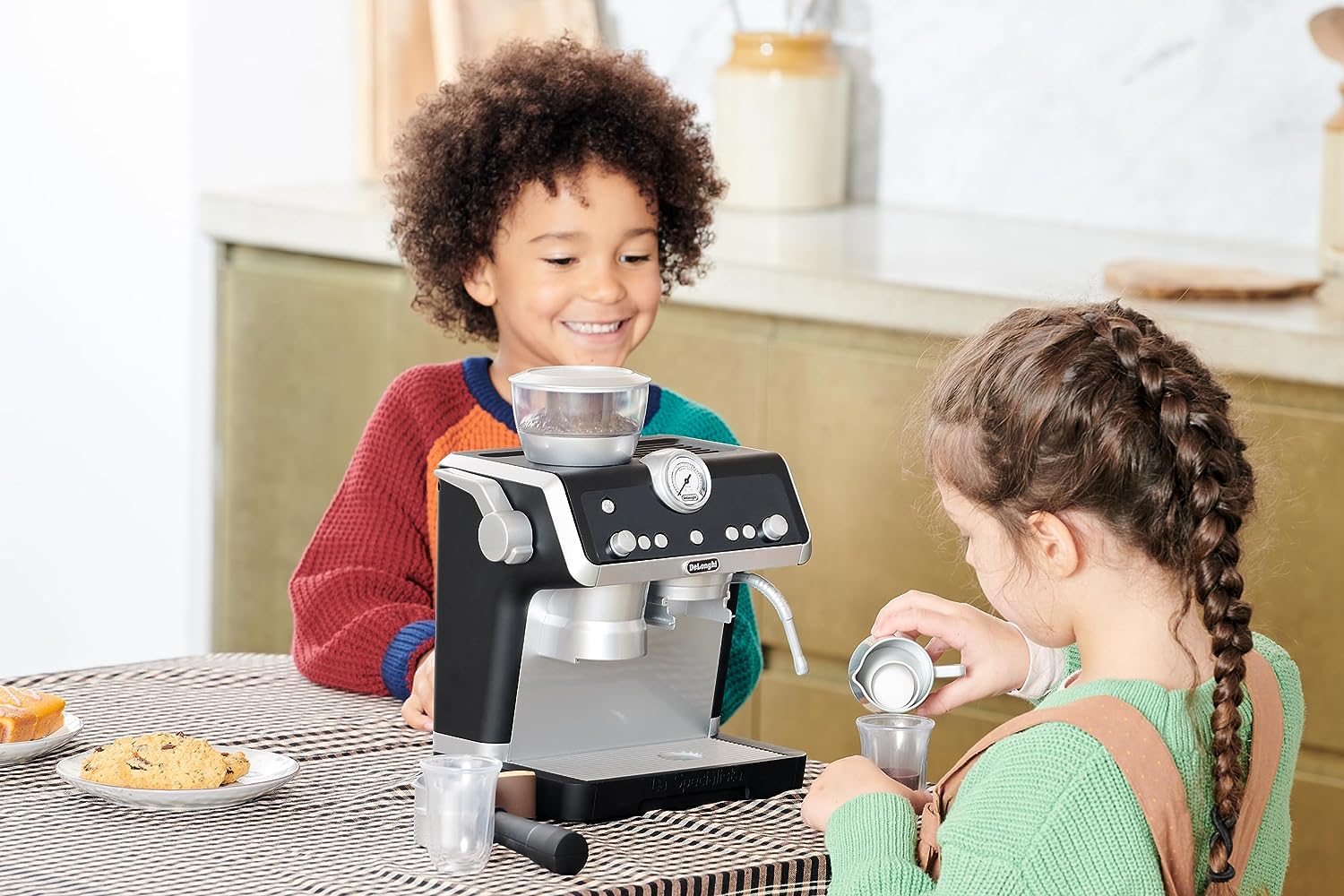 Casdon DeLonghi La Specialista Barista Kaffeemaschine – Rollenspielspielzeug für Kinder ab 3 Jahren 5