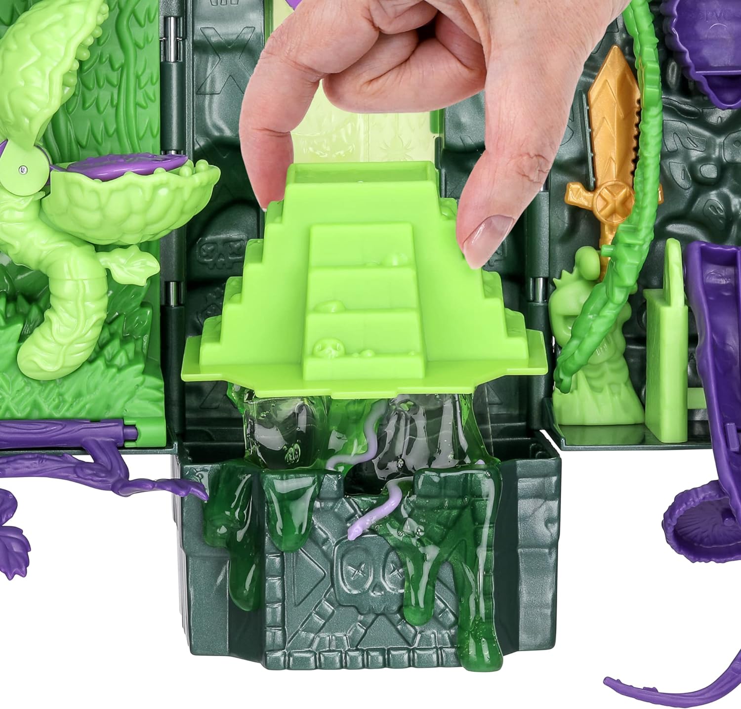 Treasure X Lost Lands Skull Island Swamp Tower Micro Playset - 15-Level Adventure with Real Gold Dipped Treasure 5