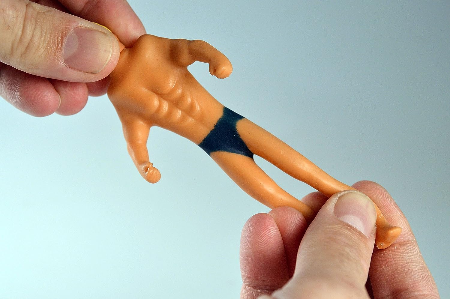 World's Smallest Stretch Armstrong - 9cm Stretchable Retro Action Figure