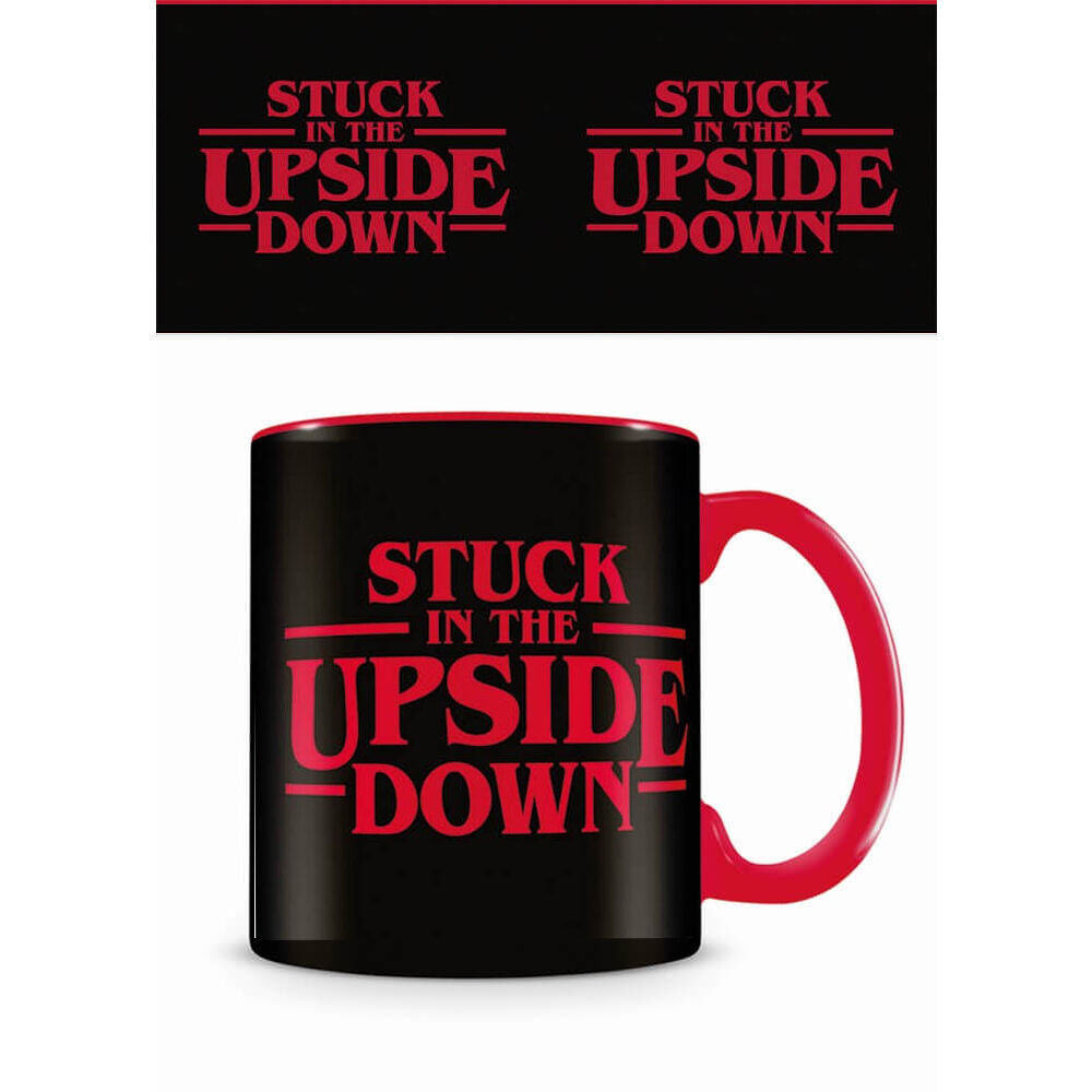 Taza de cerámica de Stranger Things con el revés pegado en el gráfico al revés en la caja de presentación